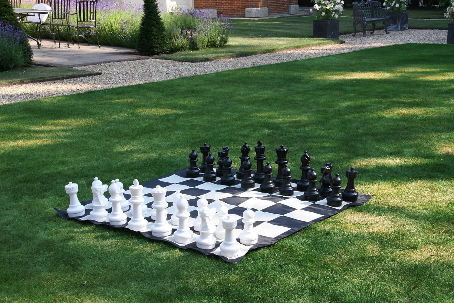 Large 30cm Outdoor Garden Chess Set – Durable All-Weather Pieces & Storage Bag