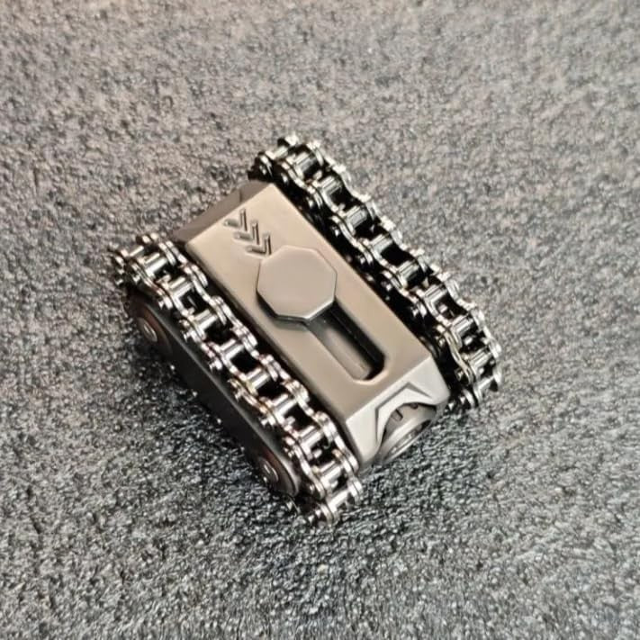 Tank Gyro Fidget Spinner Metal Chain Stress Relief EDC Desk