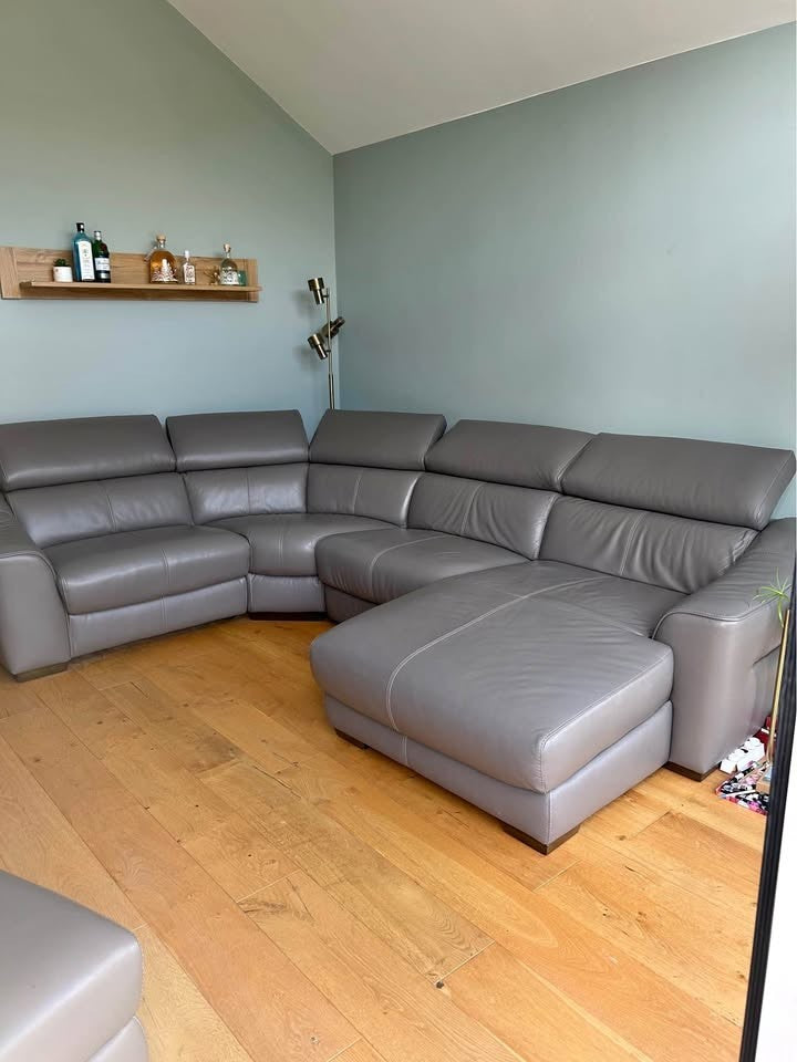 Splendid Large Grey Leather Corner Sofa + Footstool (PTP)