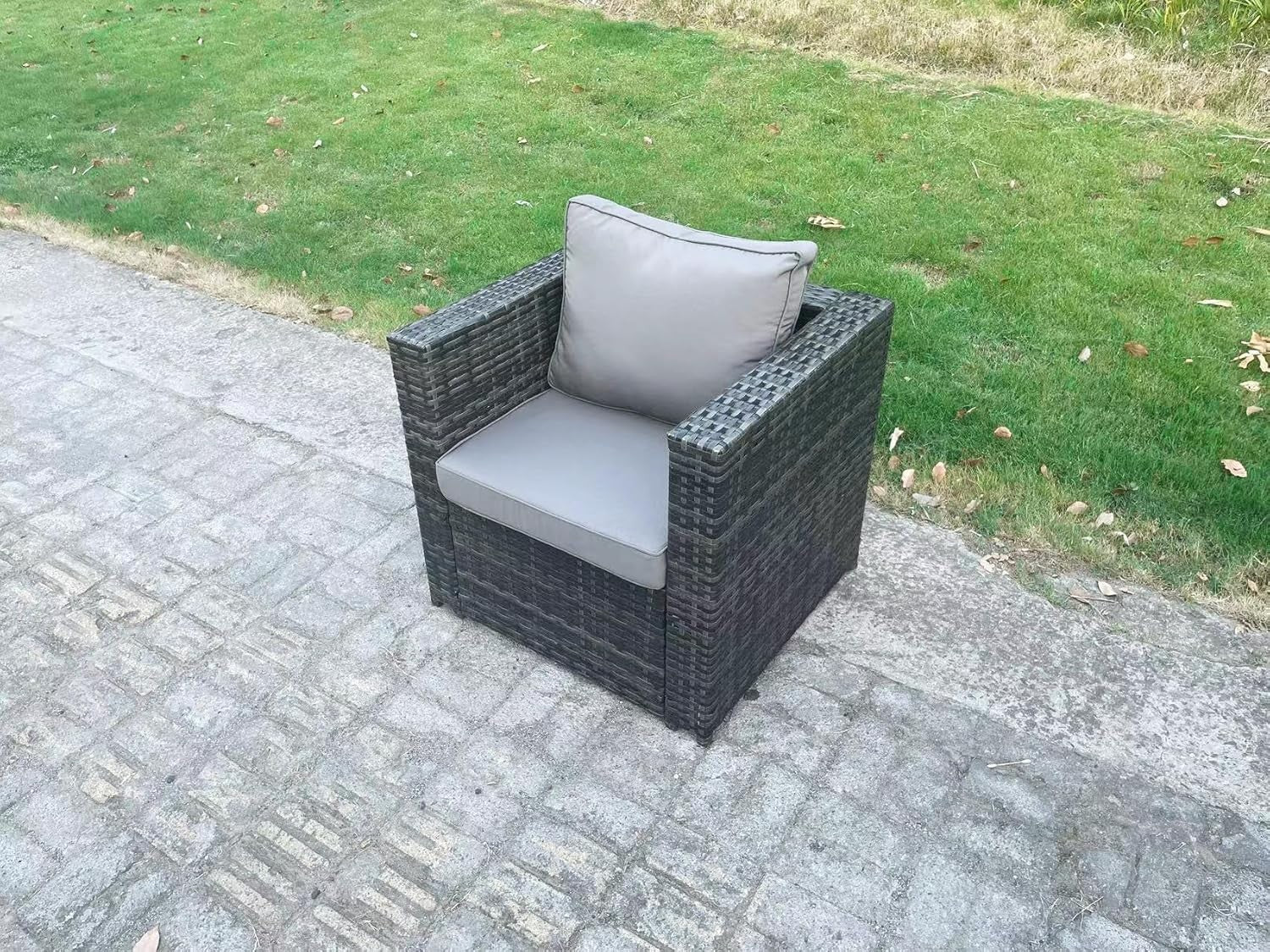 Rattan Patio Armchair with Cushions Outdoor Lounge Chair Balcony Seating