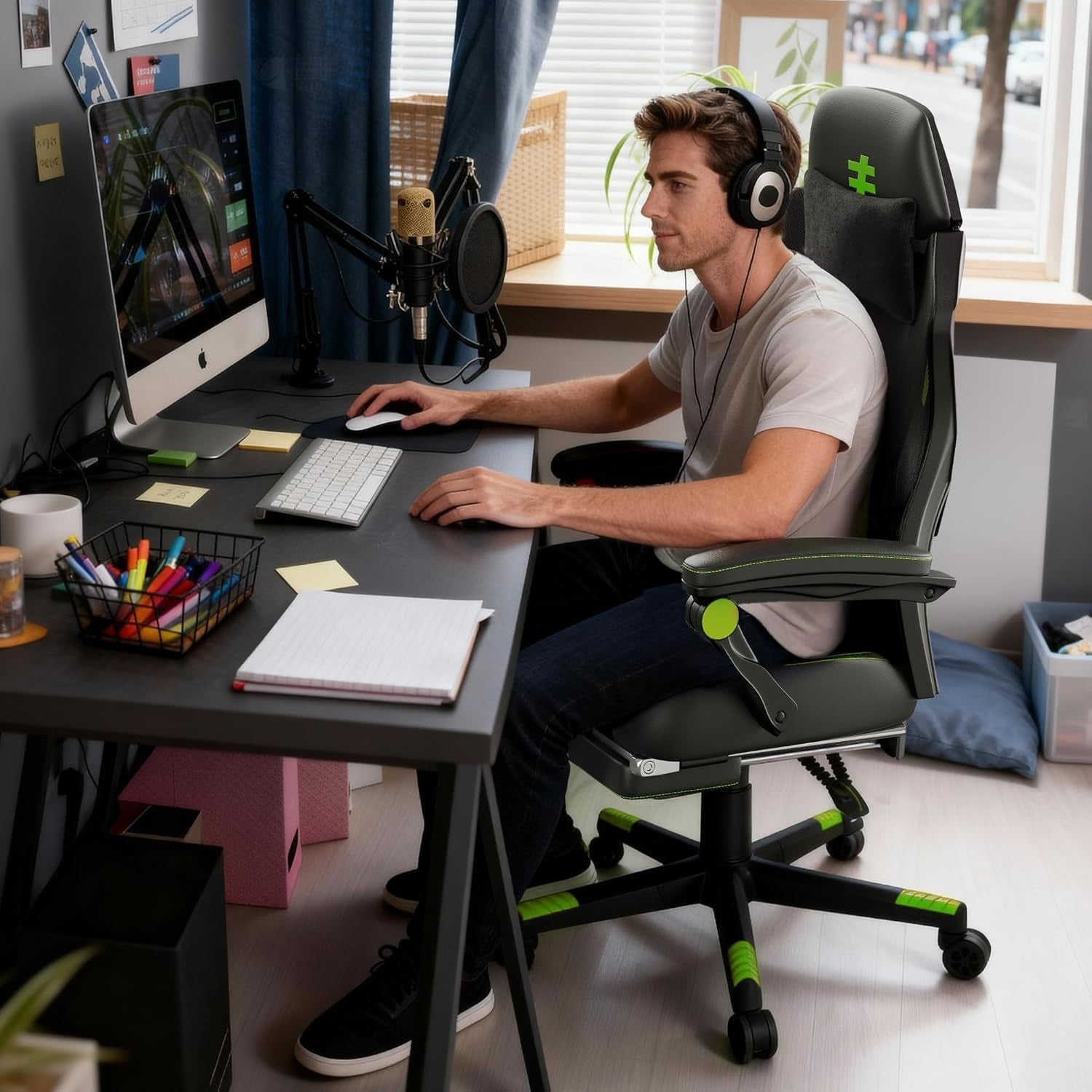 Ergonomic Massage Gaming Chair 135° Recline Footrest 330lb