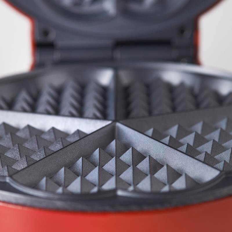 Heart Shaped Waffle Maker 1000W Non-Stick Plates Global Gizmos Belgian Sweet