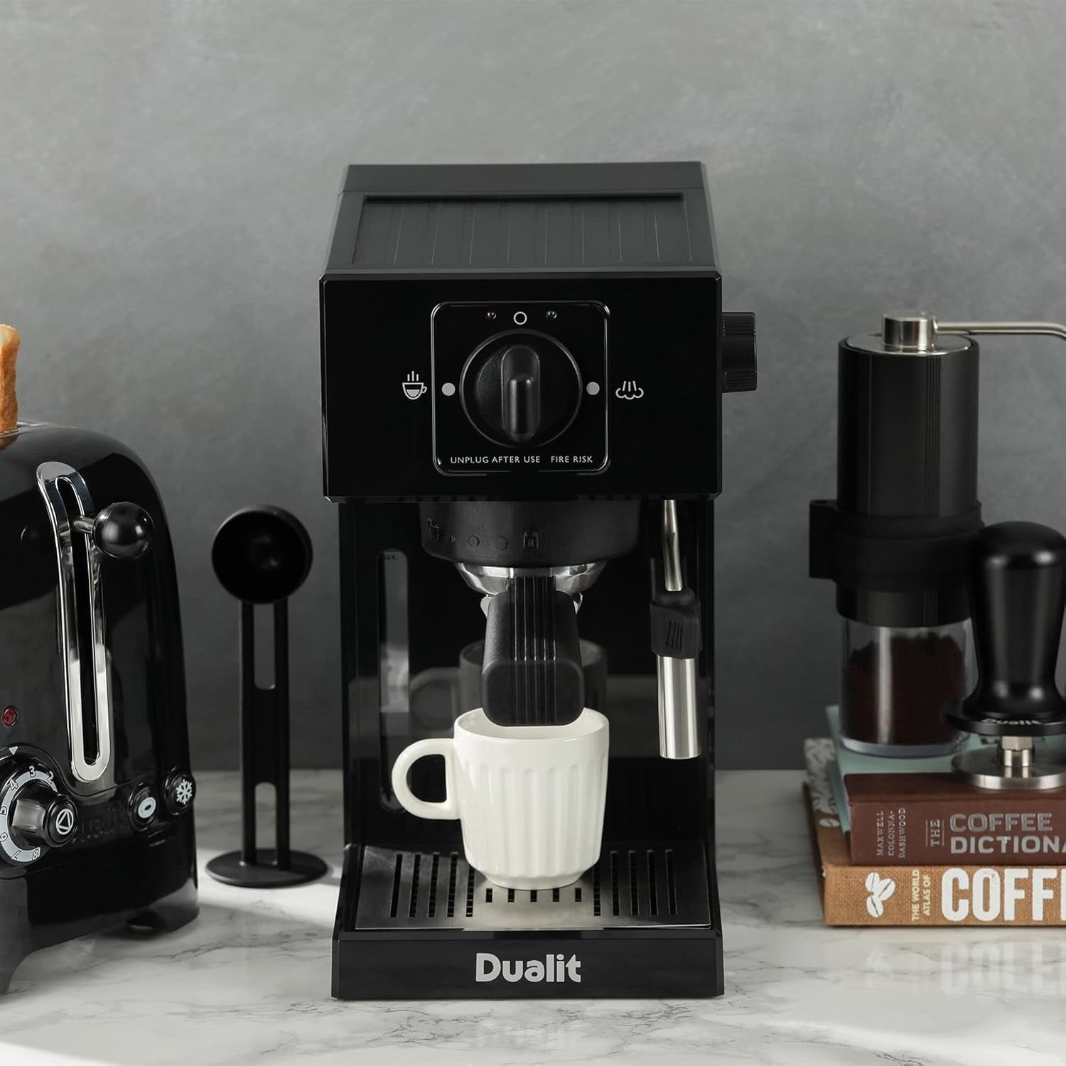 Compact Espresso Coffee Maker 1.4L | Fast Heat-Up | Milk Frother | 20 Bar Pump
