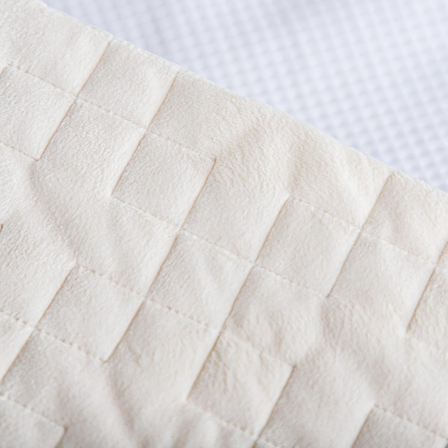 Luxury Weighted Blanket for Adults - Cream - 5kg Single 190x90cm - Stress Relief