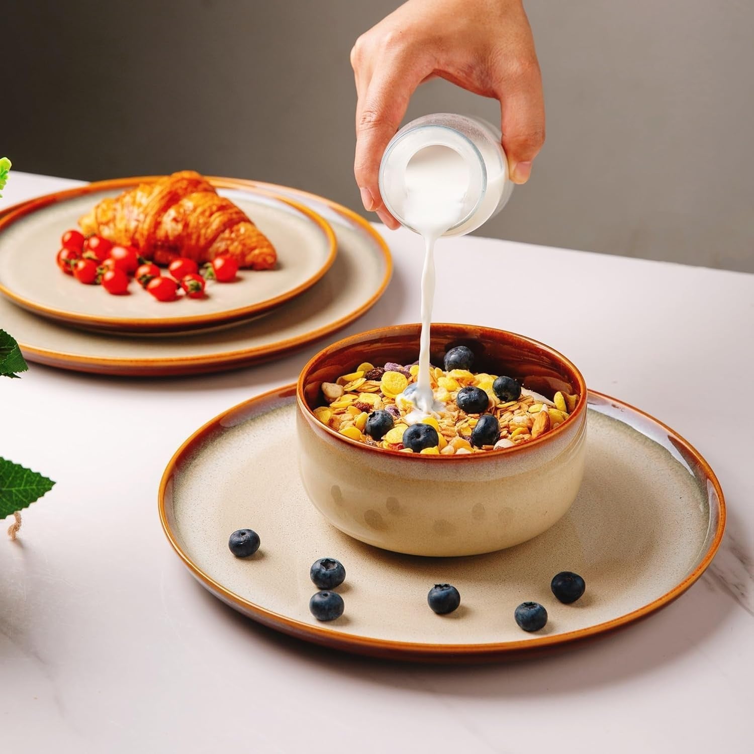 18 Piece Stoneware Dinner Set for 6 Plates Bowls Scratch Resistant Glazed