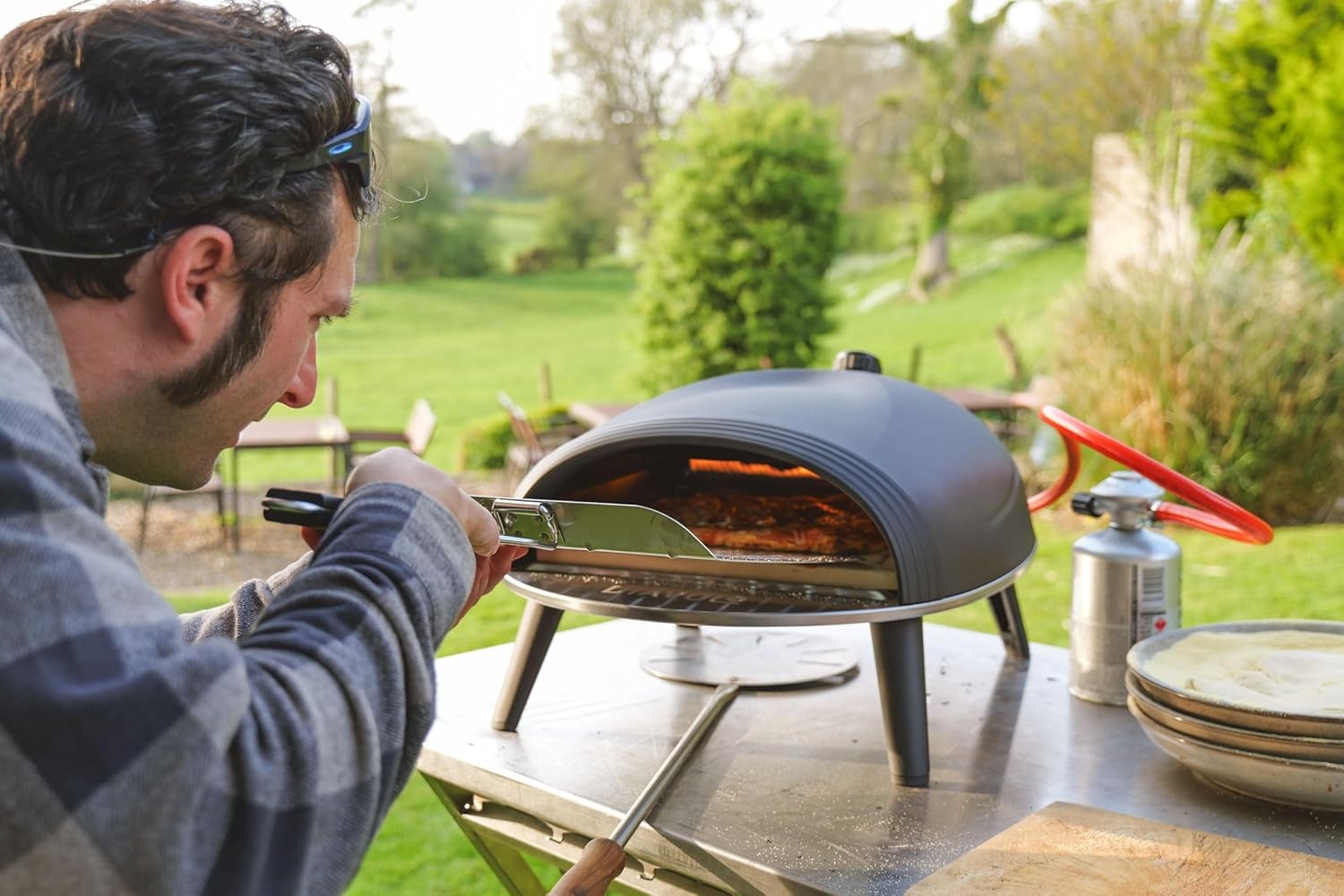 DeliVita Diavolo Gas-Fired Portable Pizza Oven – Powered by Propane, Butane or C
