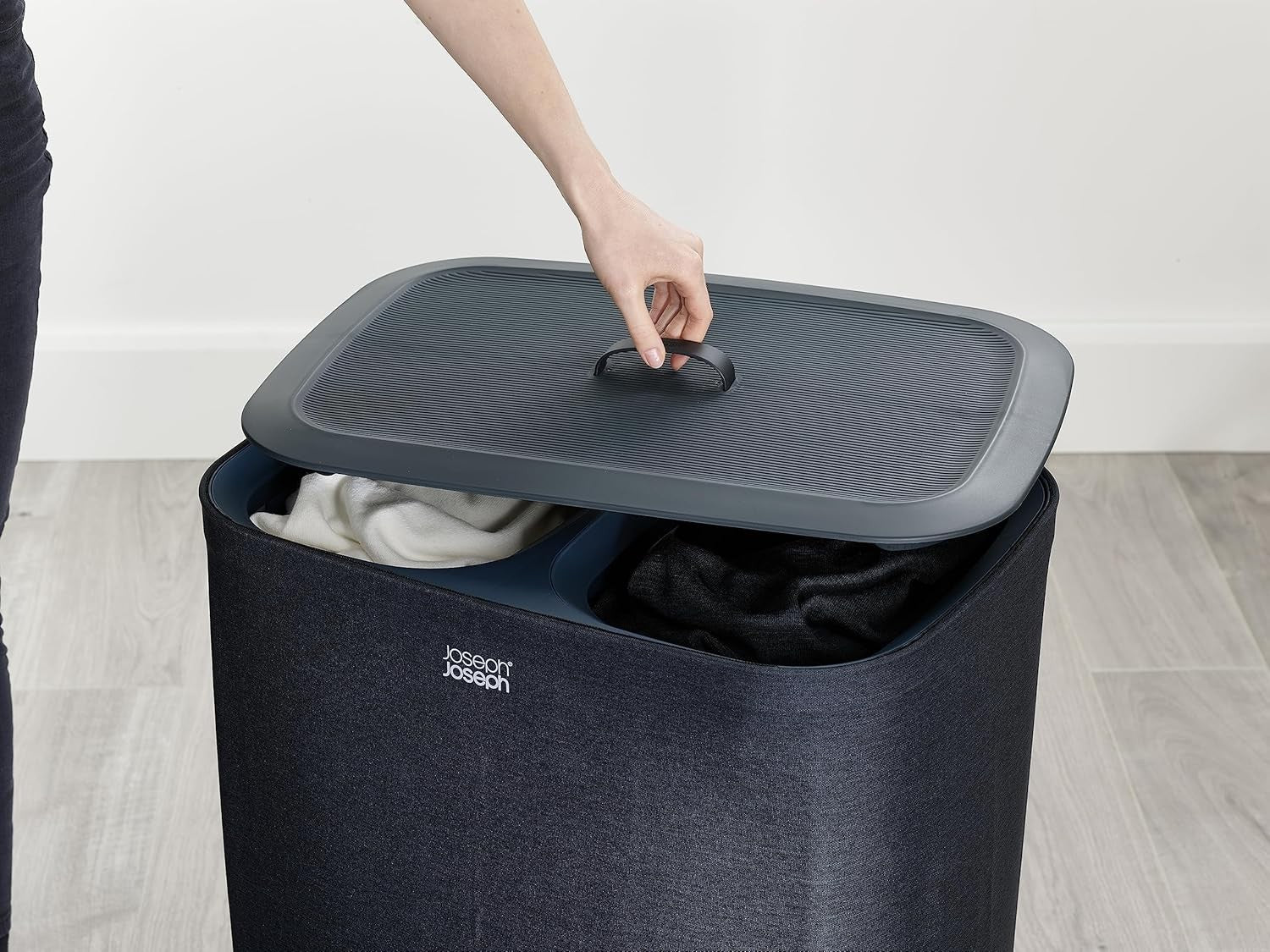 90L Dual Compartment Laundry Basket with Lid Removable Bags Carbon Black