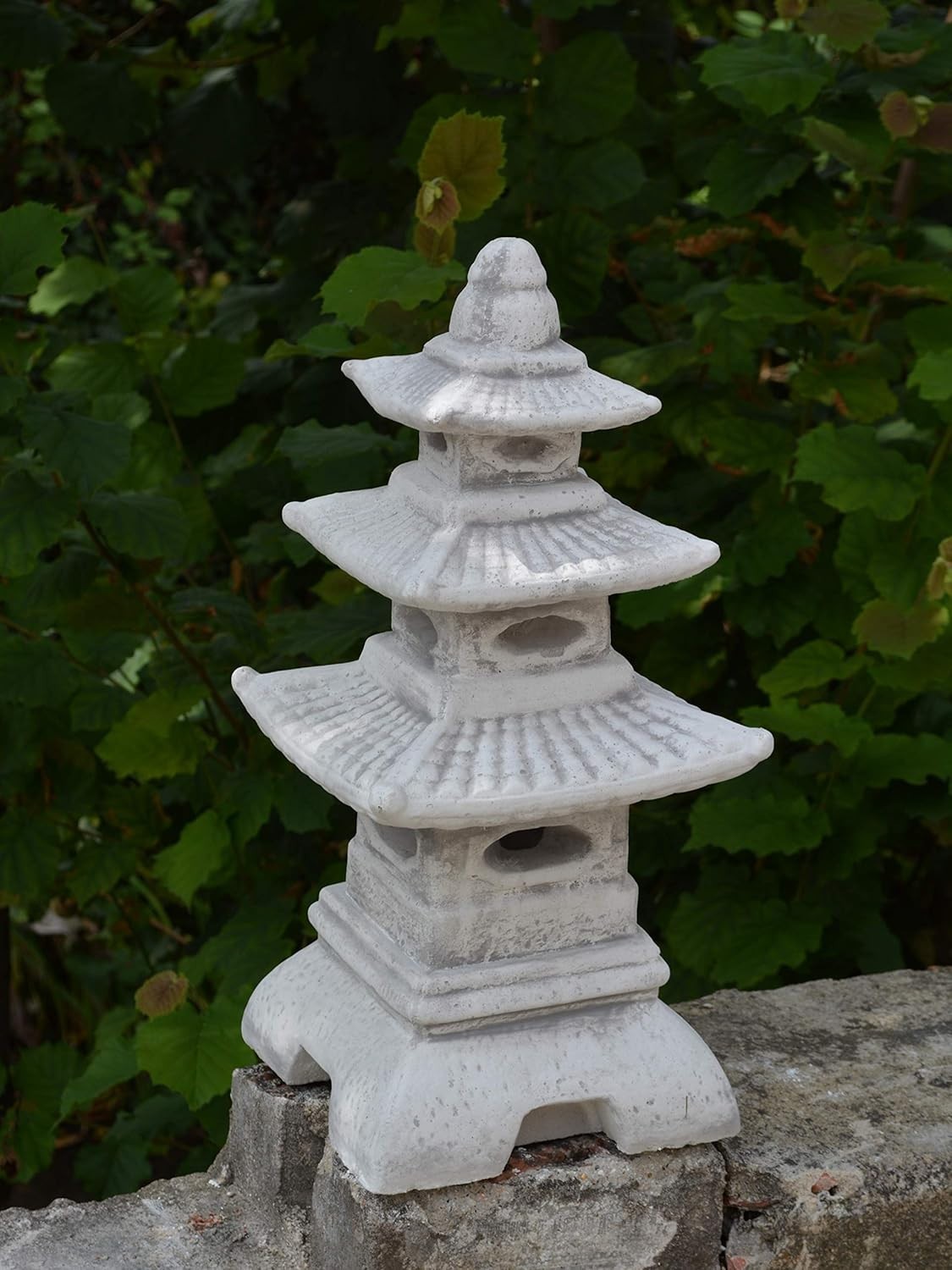Solid Stone Japanese Lantern 47cm Pagoda Garden Sculpture
