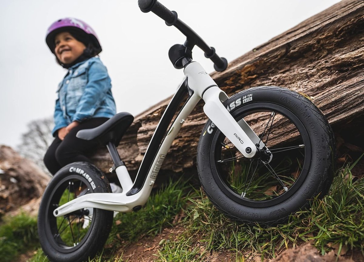 12.5" Kids Balance Bike Lightweight Toddler Push Bike Air Tyres White - Kwikley