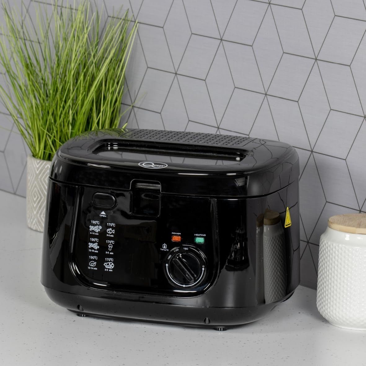 2.5L Deep Fat Fryer 1800W Adjustable Temp Large Viewing Window - Kwikley