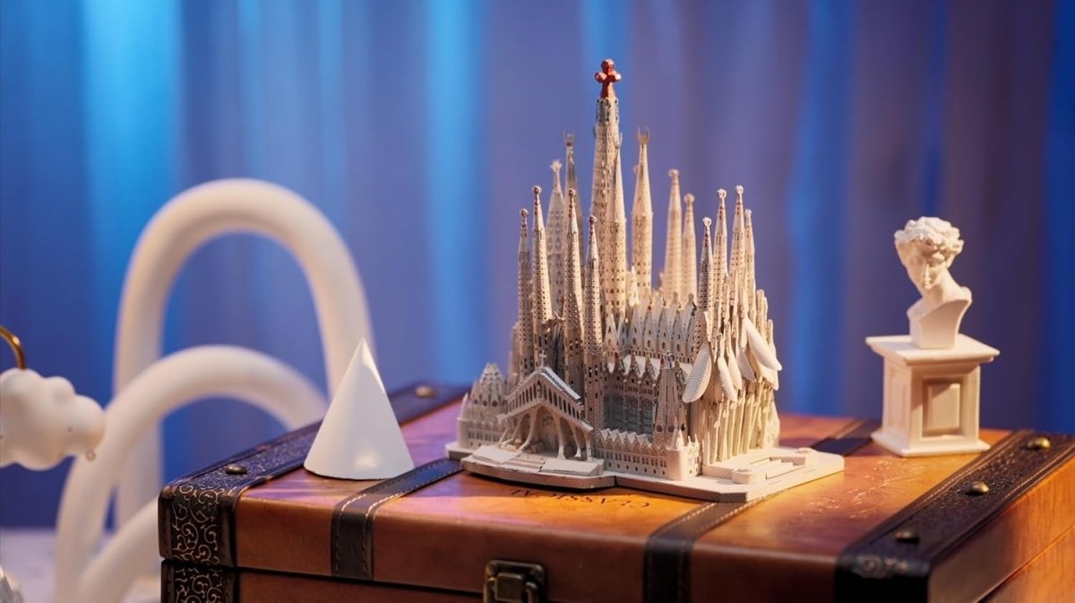 3D Metal Cathedral Puzzle DIY Architecture Model Kit 450PCS Display - Kwikley