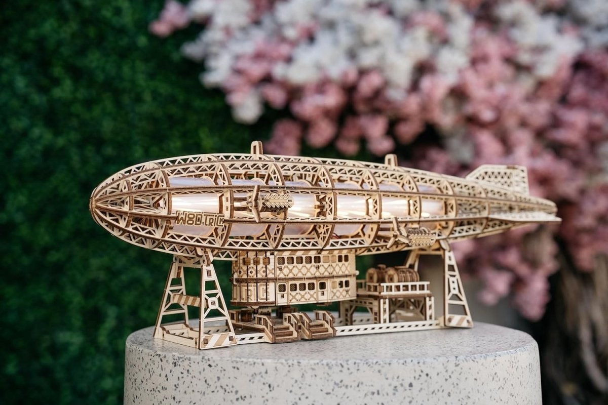 3D Wooden Zeppelin Puzzle LED Airship Model Kit DIY Lamp 487PCS Adult - Kwikley