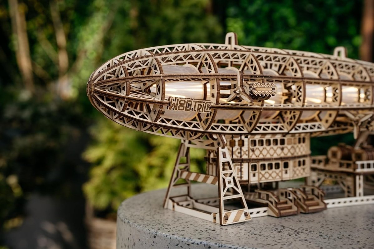 3D Wooden Zeppelin Puzzle LED Airship Model Kit DIY Lamp 487PCS Adult - Kwikley