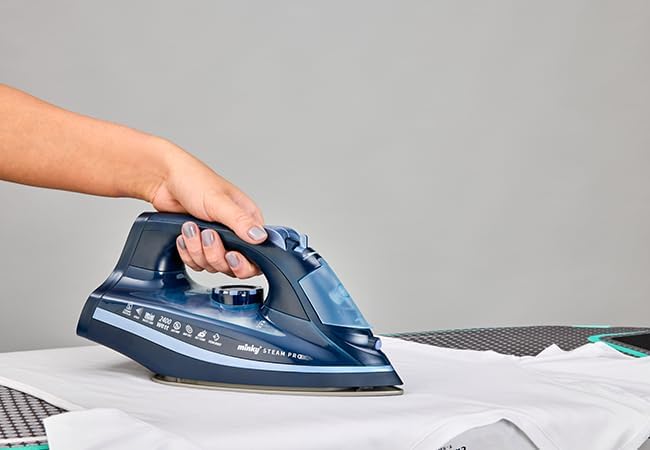 Cordless Steam Iron 2400W Ceramic Soleplate 270ml Tank Charging Base