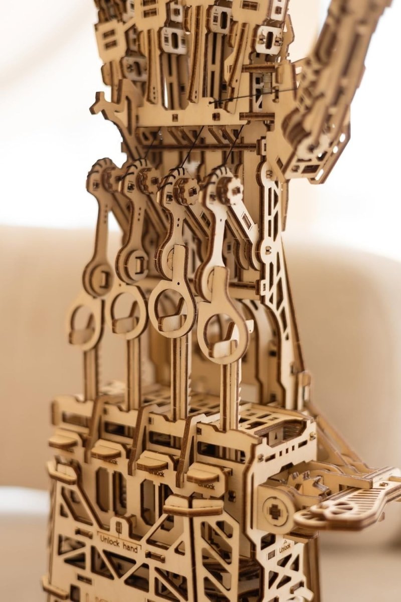 586pc Robotic Hand 3D Wooden Puzzle Mechanical DIY Engineering Model - Kwikley