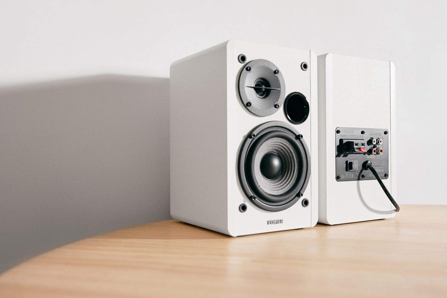 Active Bookshelf Speakers 42W Stereo Dual RCA Wood Cabinet White