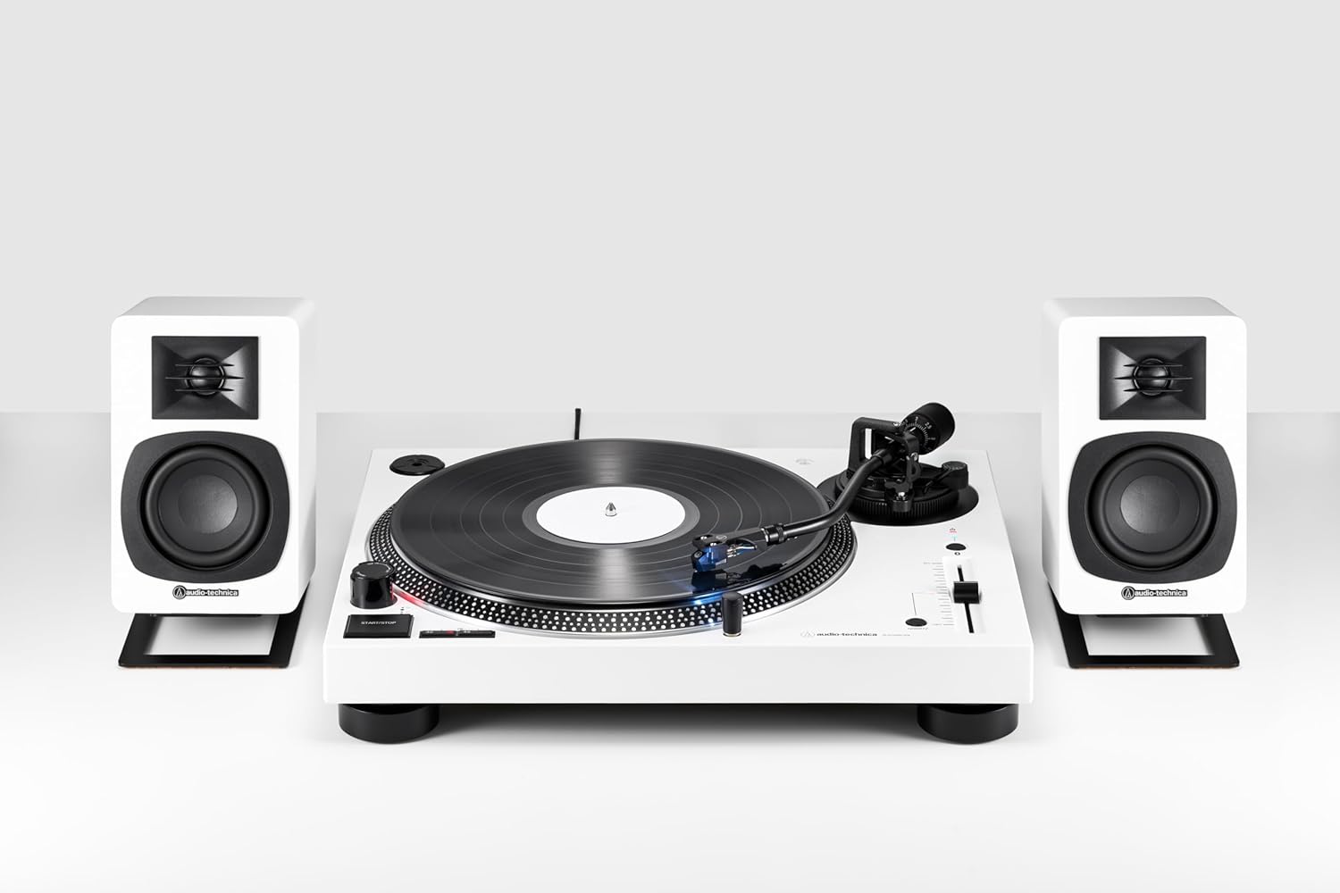 Bluetooth USB Direct Drive Turntable White 3 Speed Vinyl Player