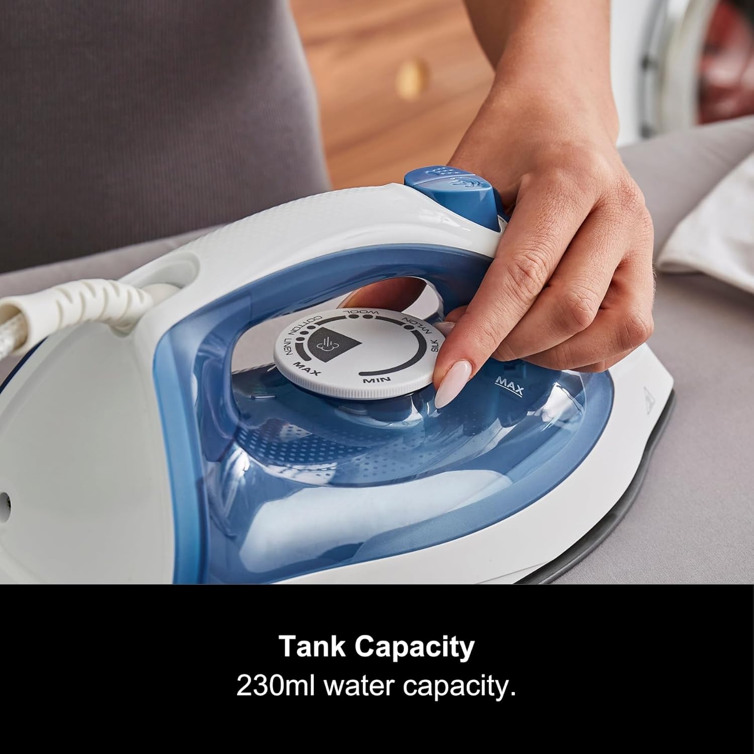 2200W Steam Iron Ceramic Soleplate 100g Boost Lightweight