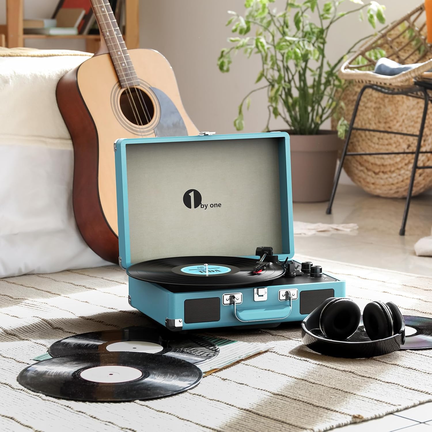 Portable 3-Speed Bluetooth Turntable Vinyl Record Player with Speakers