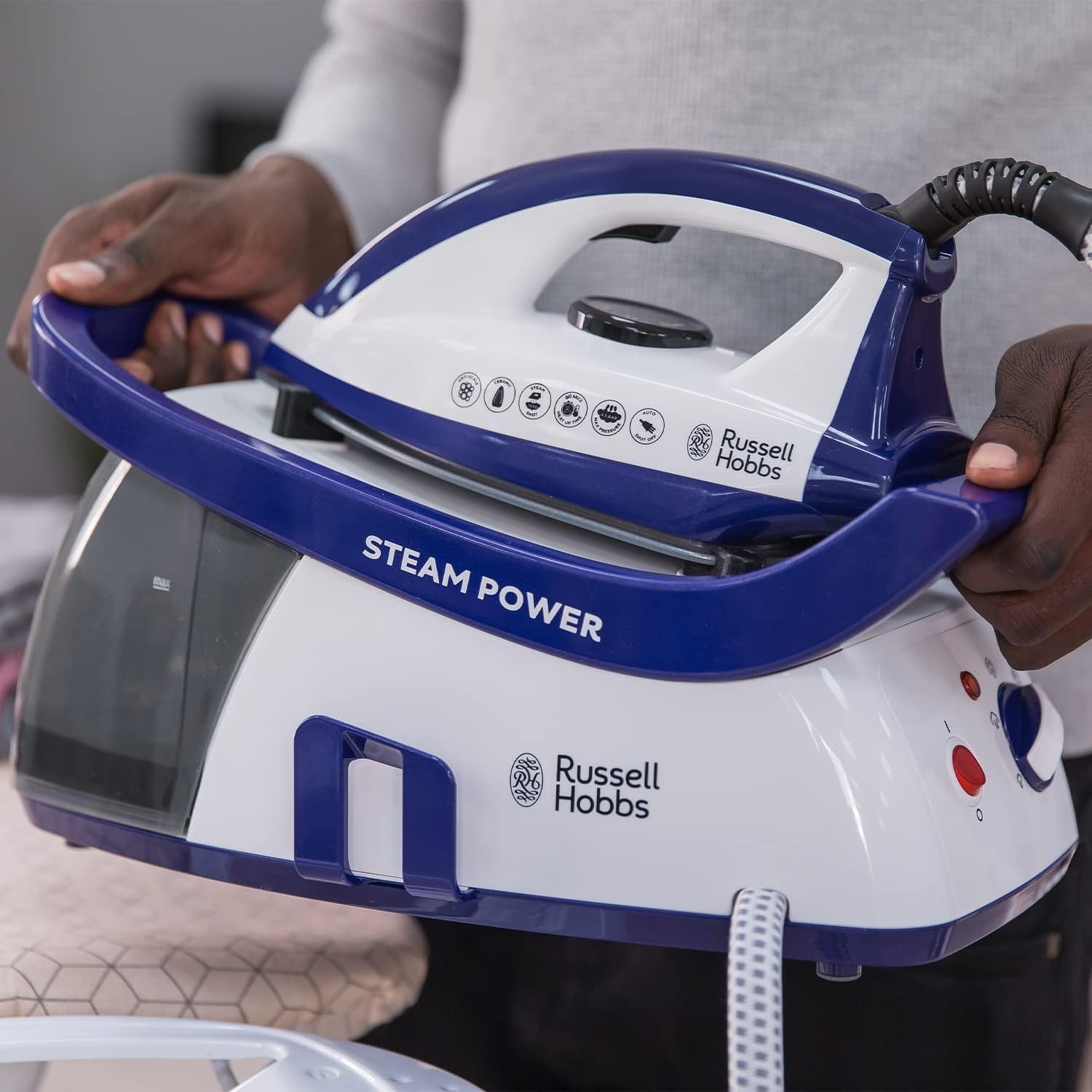 Steam Generator Iron 2600W 4.5 Bar 100g Steam 1.3L Tank Ceramic Sole