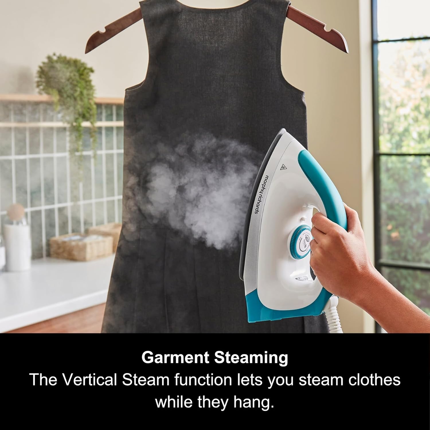 Steam Generator Iron 4.5 Bar Ceramic Soleplate 1.35L Tank