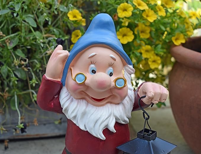 Glow in Dark Garden Gnome Solar Lantern Resin Outdoor Statue 31cm