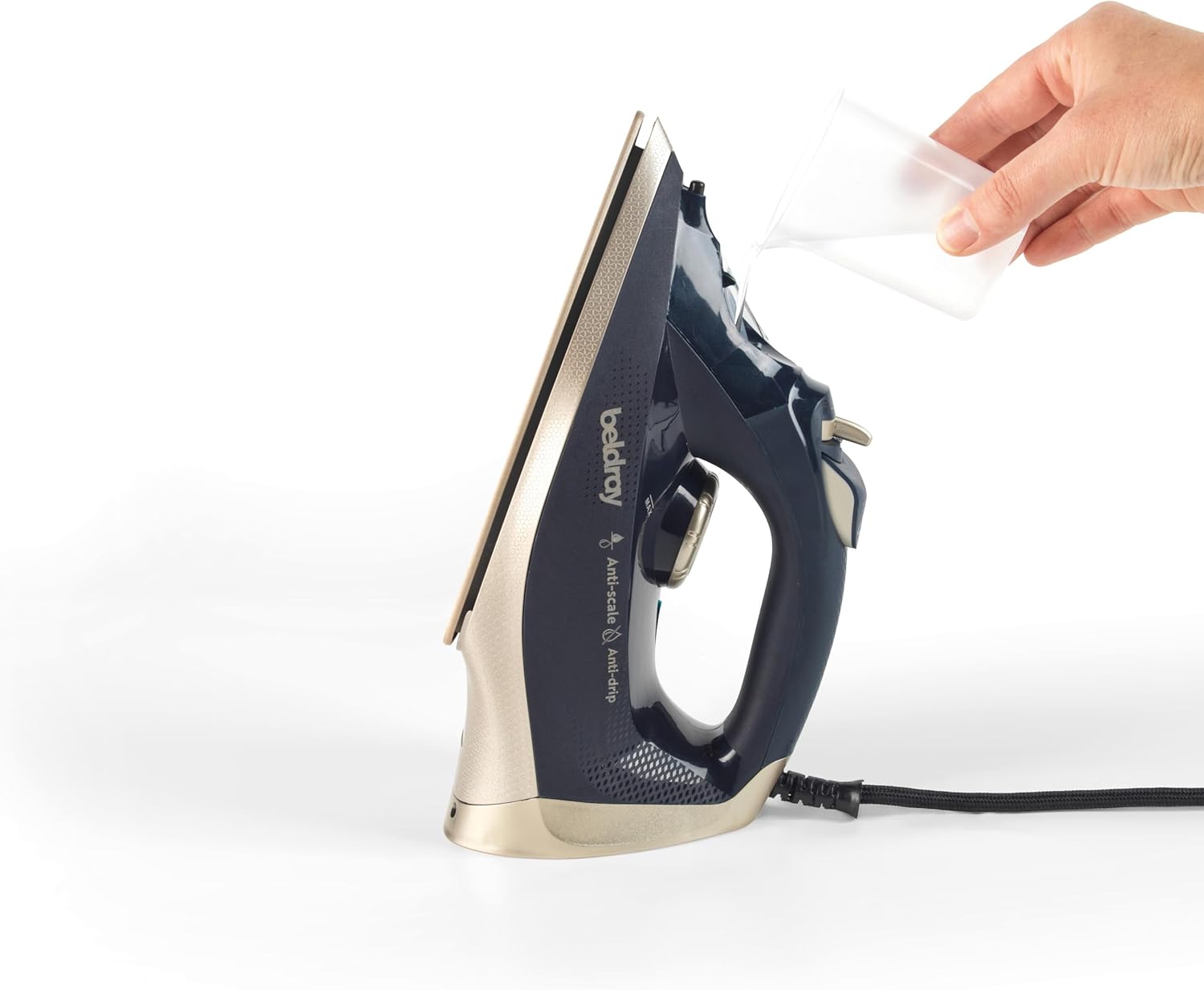 2200W Steam Iron 100g Steam Boost Ceramic Soleplate 330ml Tank