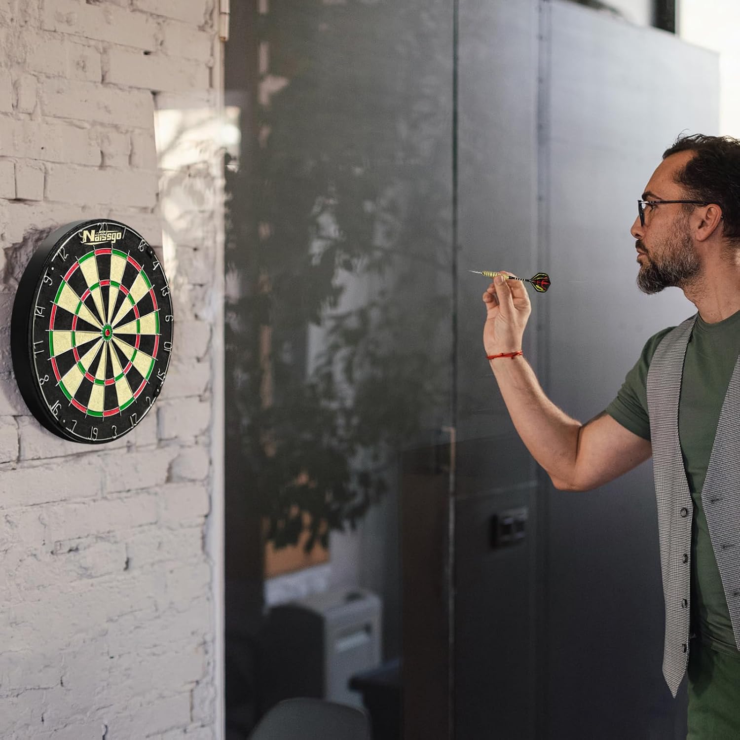 Bristle Dart Board Set Steel Tip Darts Sisal Rotating Ring