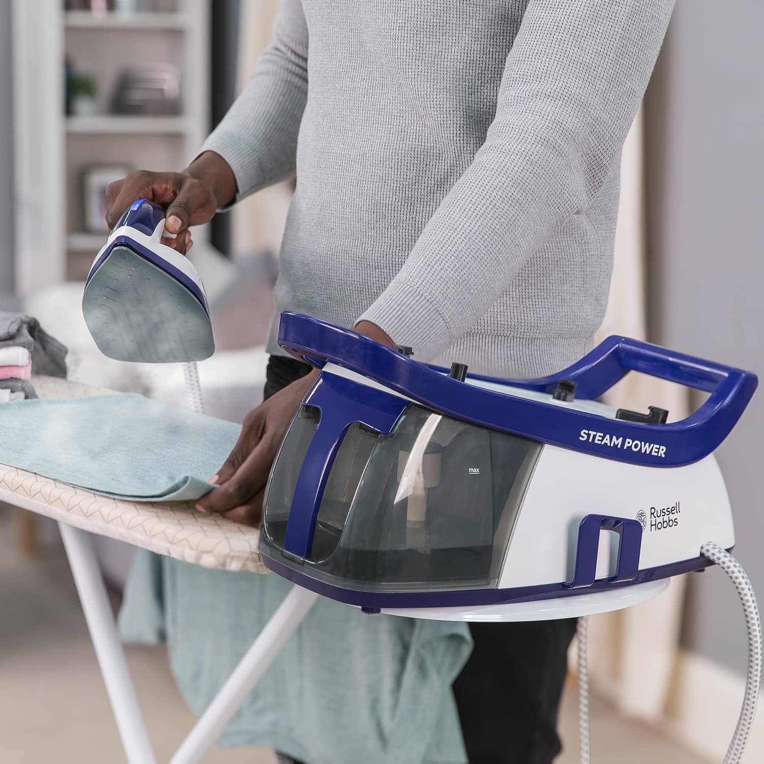 Steam Generator Iron 2600W 4.5 Bar 100g Steam 1.3L Tank Ceramic Sole