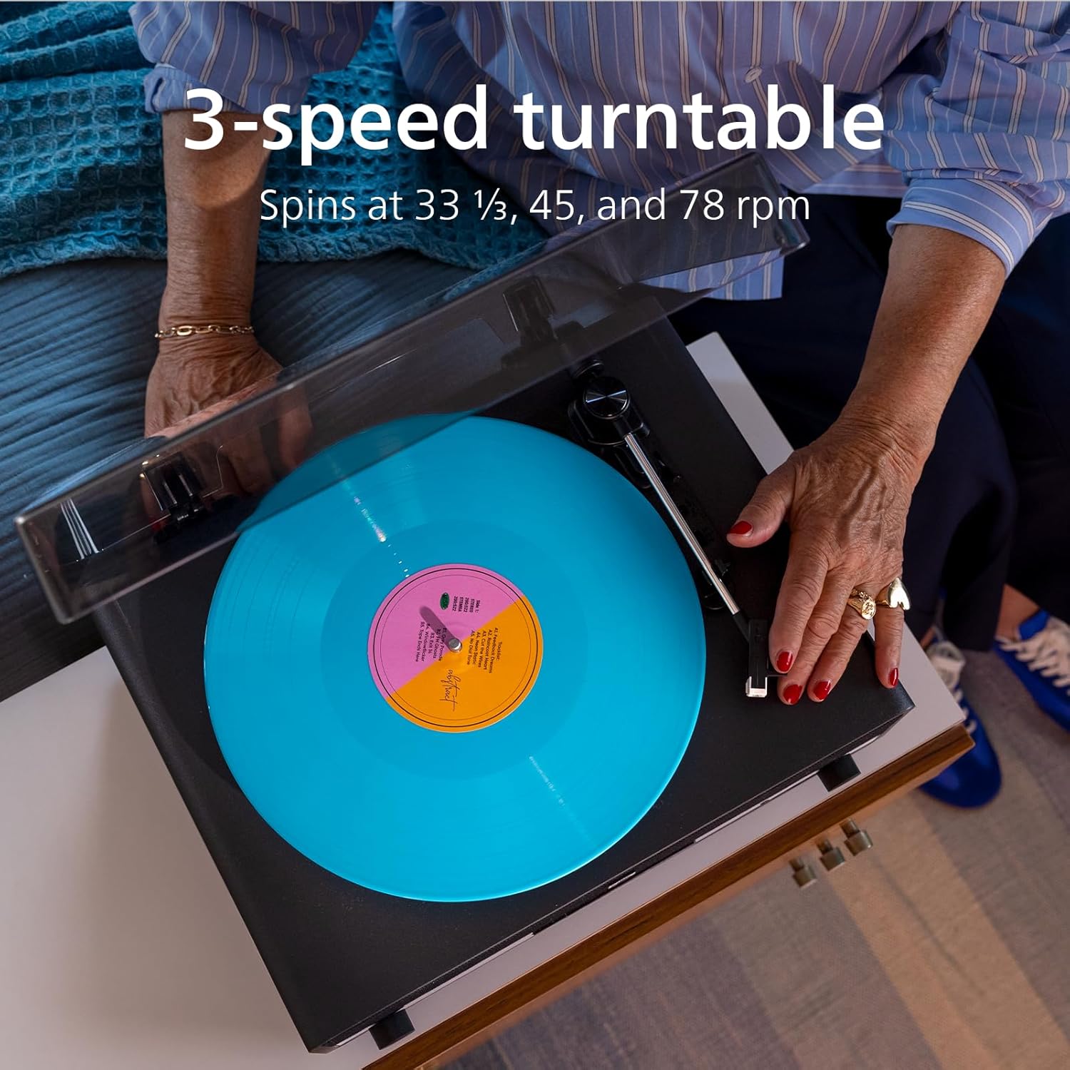 Retro Bluetooth 3-Speed Vinyl Turntable with Built-In Stereo Speakers