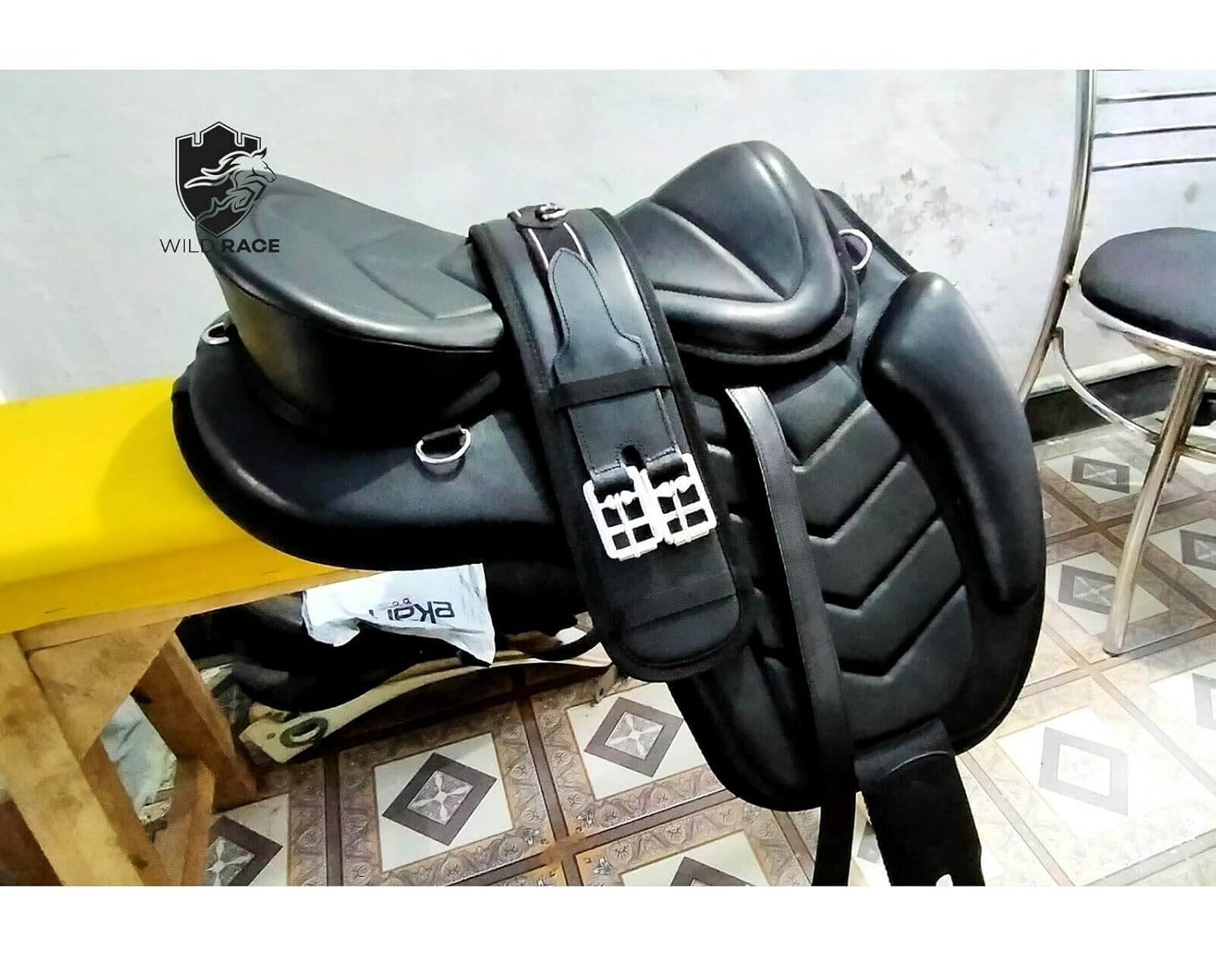 Black Leather Treeless Horse Saddle 18 Inch Soft Seat