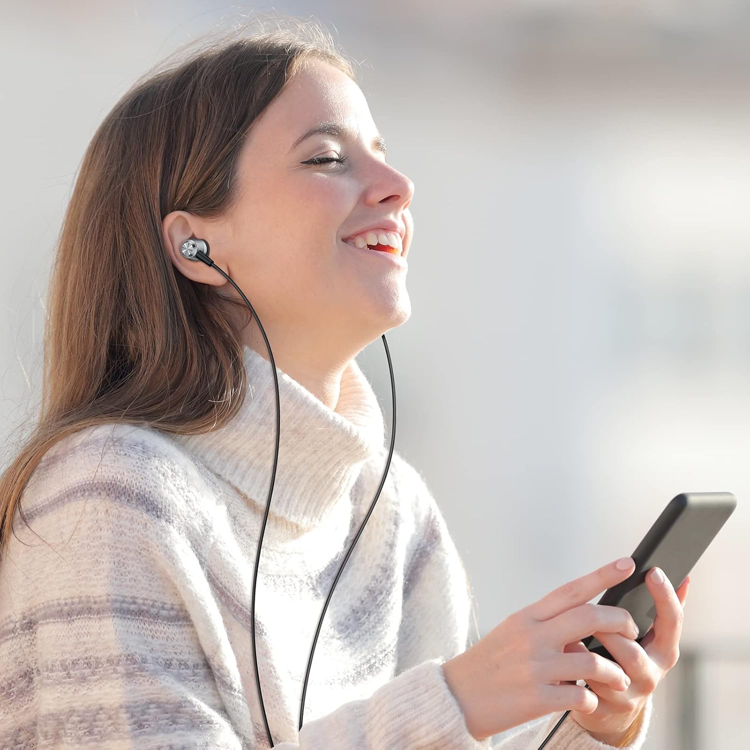 Wired In Ear Earphones With Mic 3.5mm Stereo Sound
