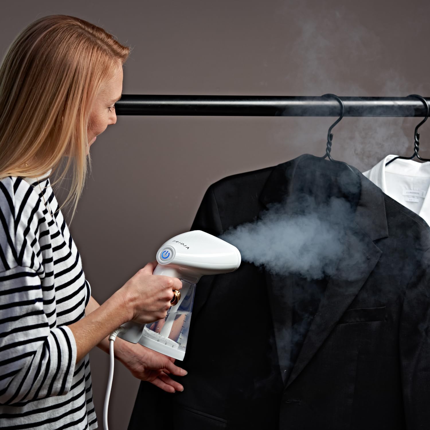 Handheld Garment Steamer 1500W 30g Steam Heated Plate 260ml