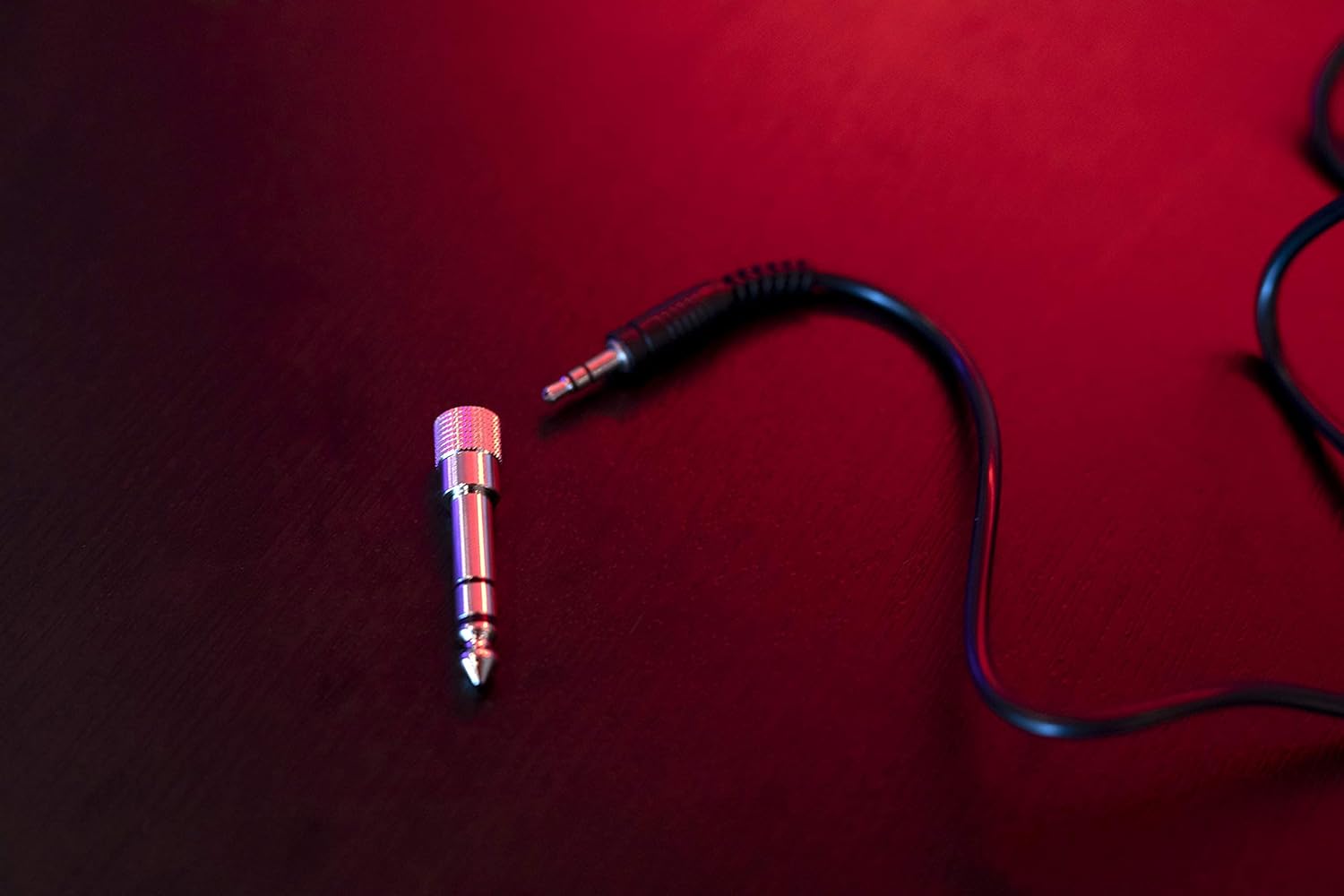 Wired DJ Monitor Headphones 40mm Drivers Closed Back 3.5mm