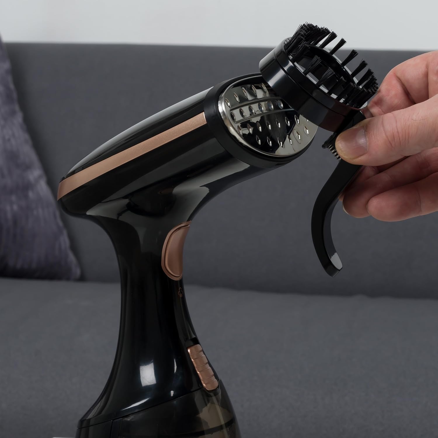 Handheld Clothes Steamer 1500W 270ml Tank Fast Heat 2 Modes