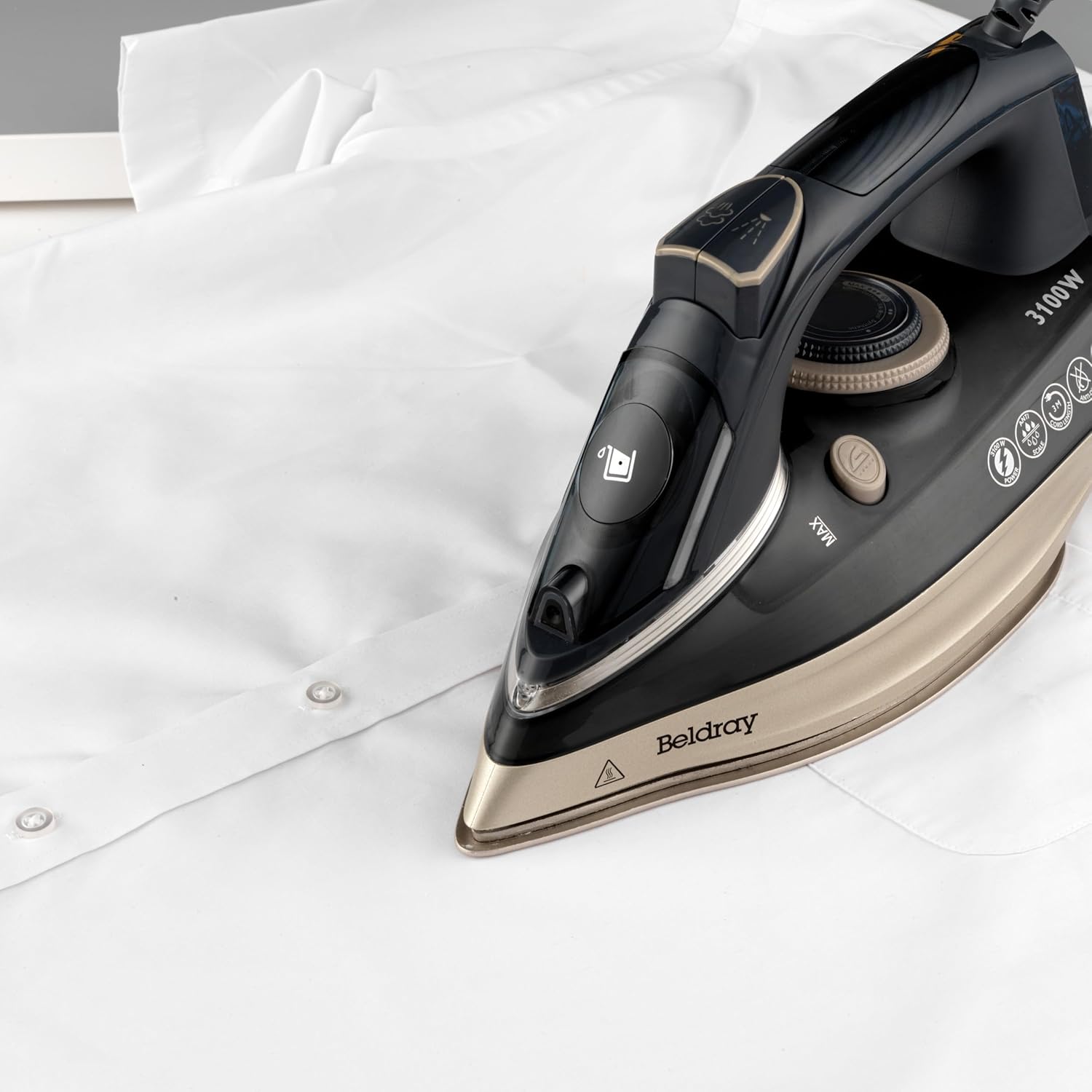 3100W Steam Iron Ceramic Soleplate 300ml Tank 200g Steam Boost