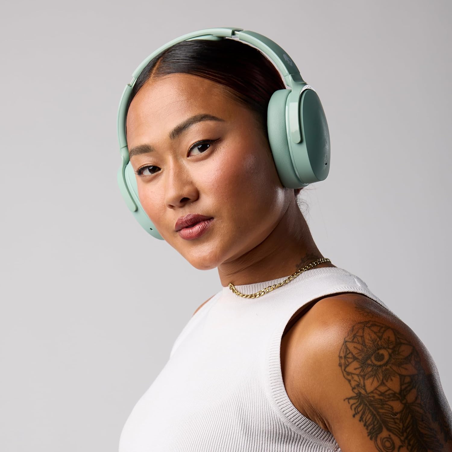 ANC Wireless Over Ear Headphones 22H Battery Foldable Mic