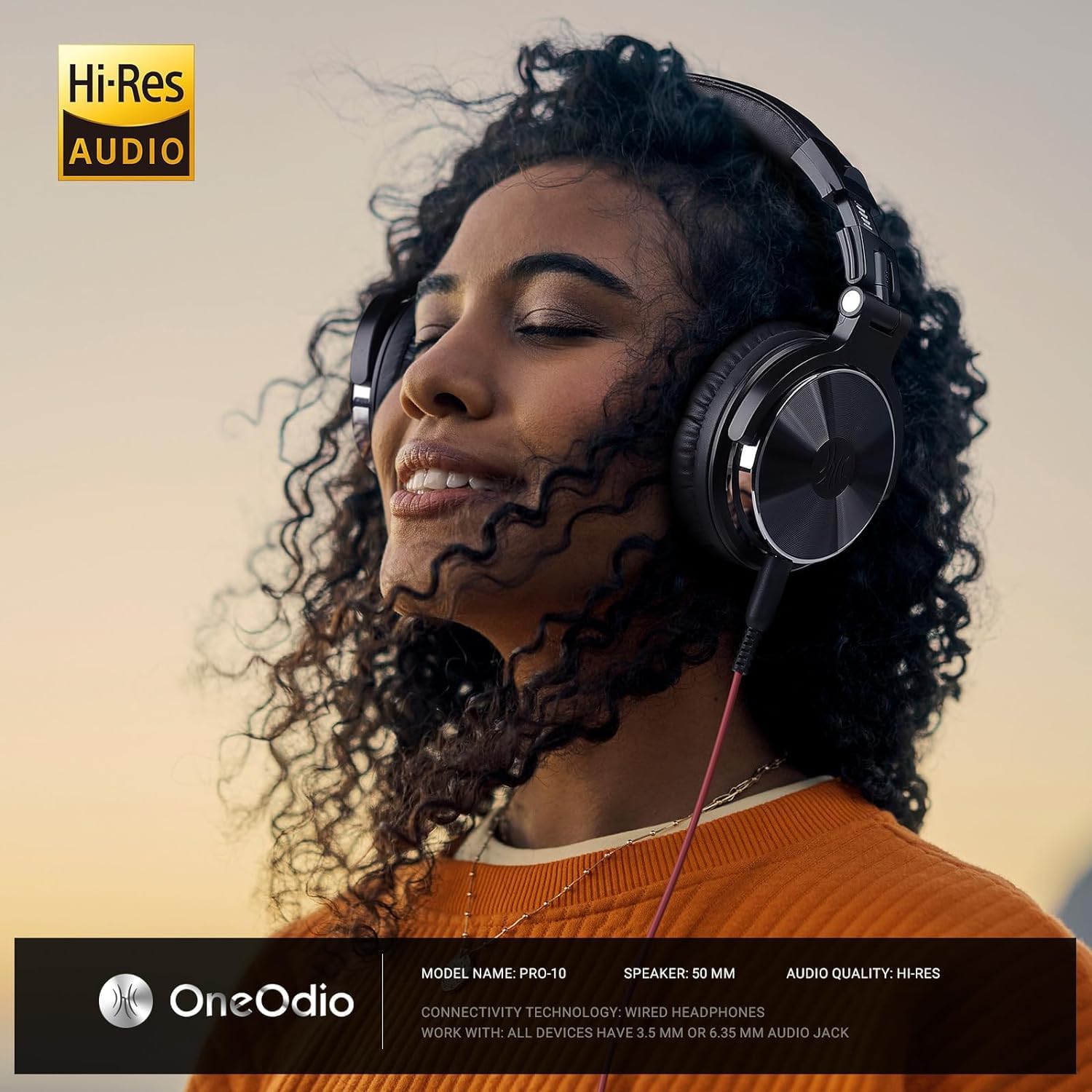 Wired Over Ear Studio Headphones 50mm Driver Foldable DJ Monitor