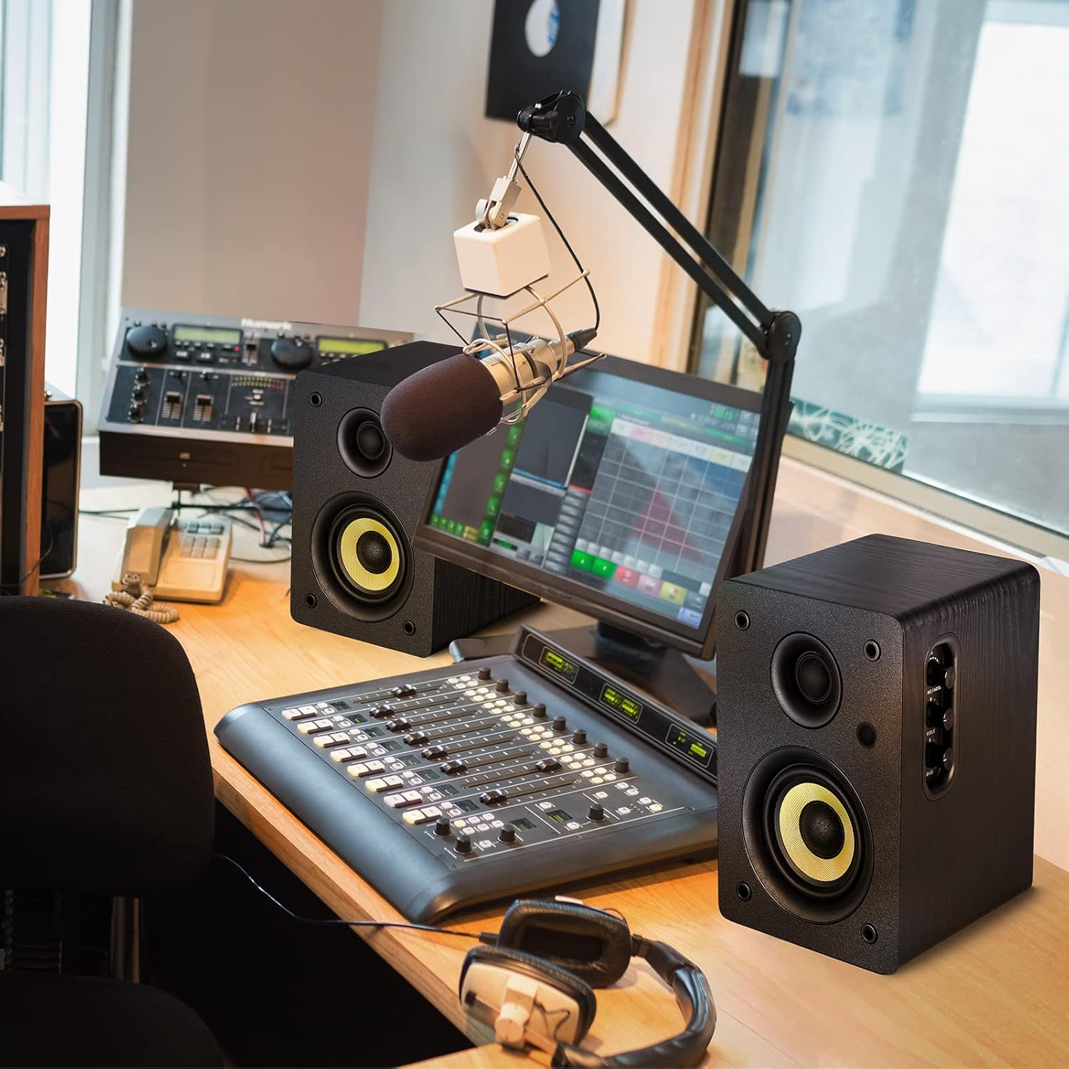 Active Bookshelf Speakers 80W Bluetooth 5.4 Studio Monitor USB DAC TRS