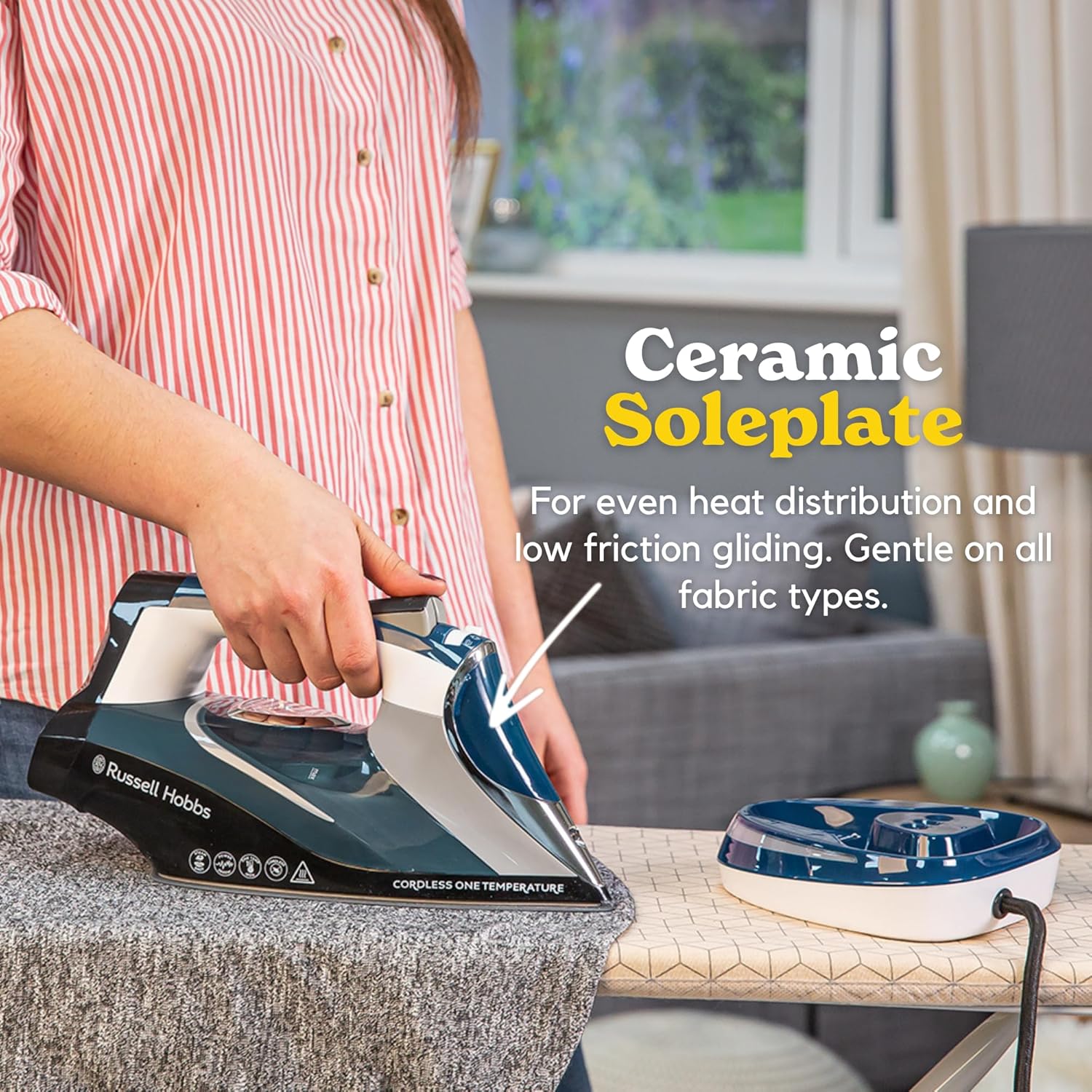Cordless Steam Iron 2600W Ceramic Soleplate One Temp Auto Shut Off Anti Drip