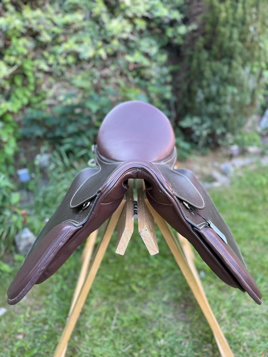 16 Inch Brown Full Grain Leather Jumping English Saddle