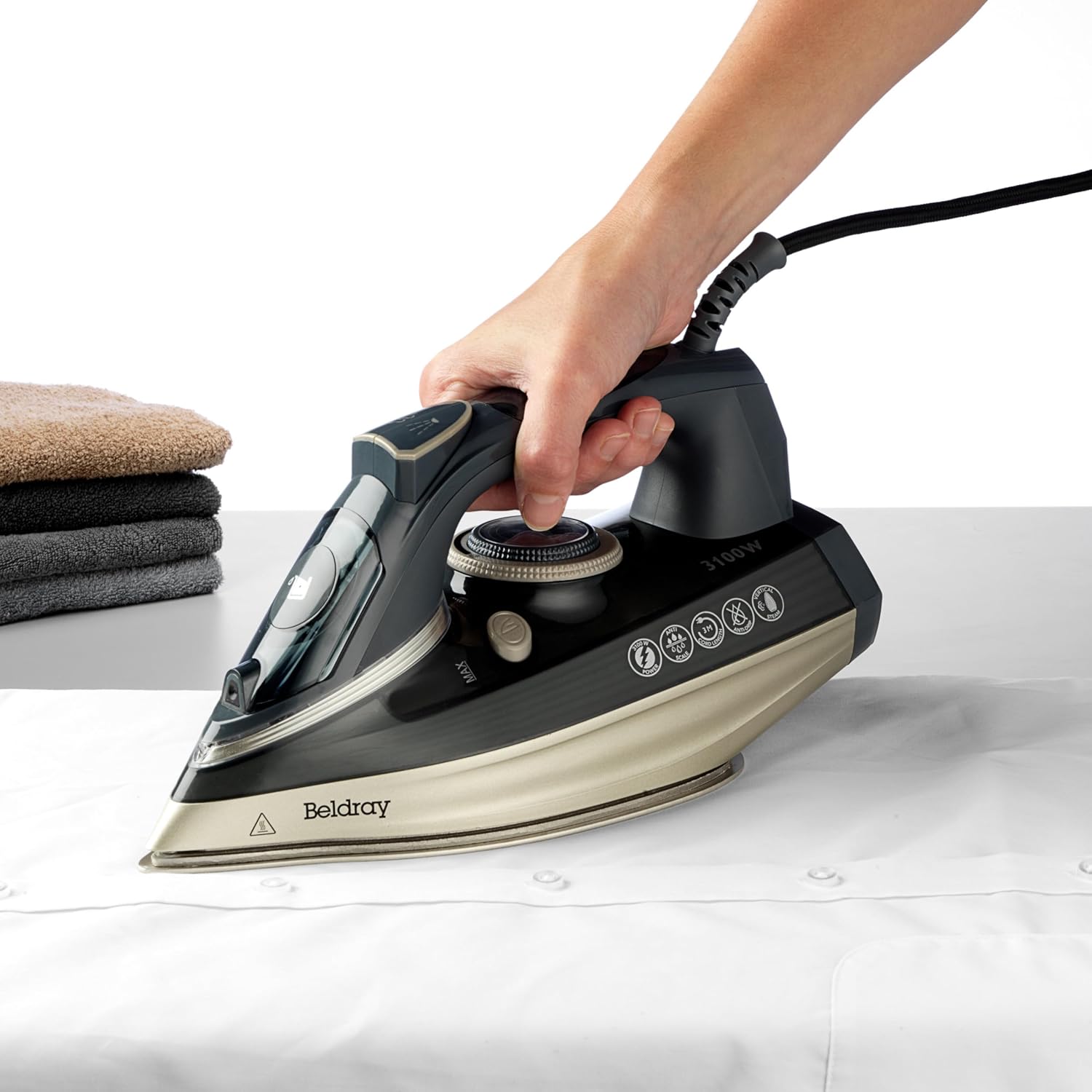 3100W Steam Iron Ceramic Soleplate 300ml Tank 200g Steam Boost