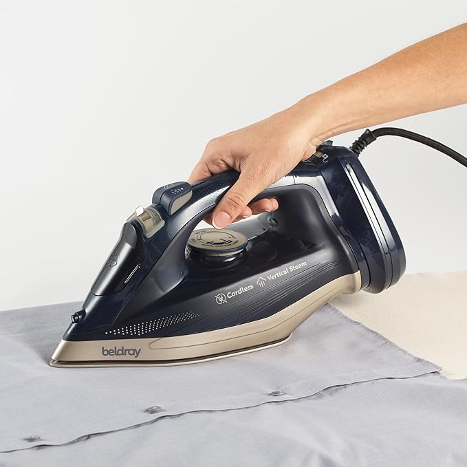 2600W Cordless Steam Iron Ceramic Soleplate 320ml Tank 120g Boost