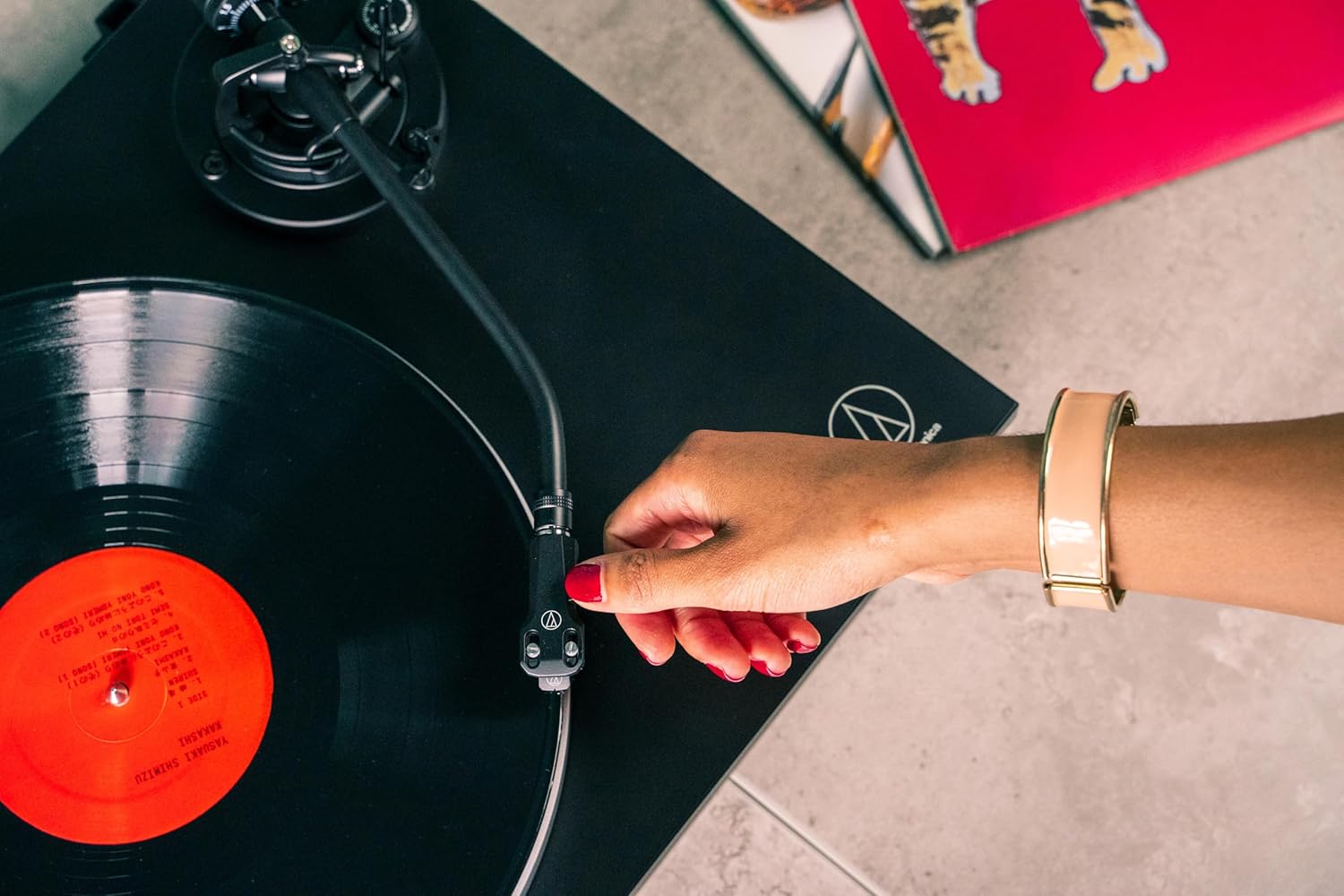 Manual Direct Drive Vinyl Turntable with USB, 3-Speed, Adjustable Counterweight