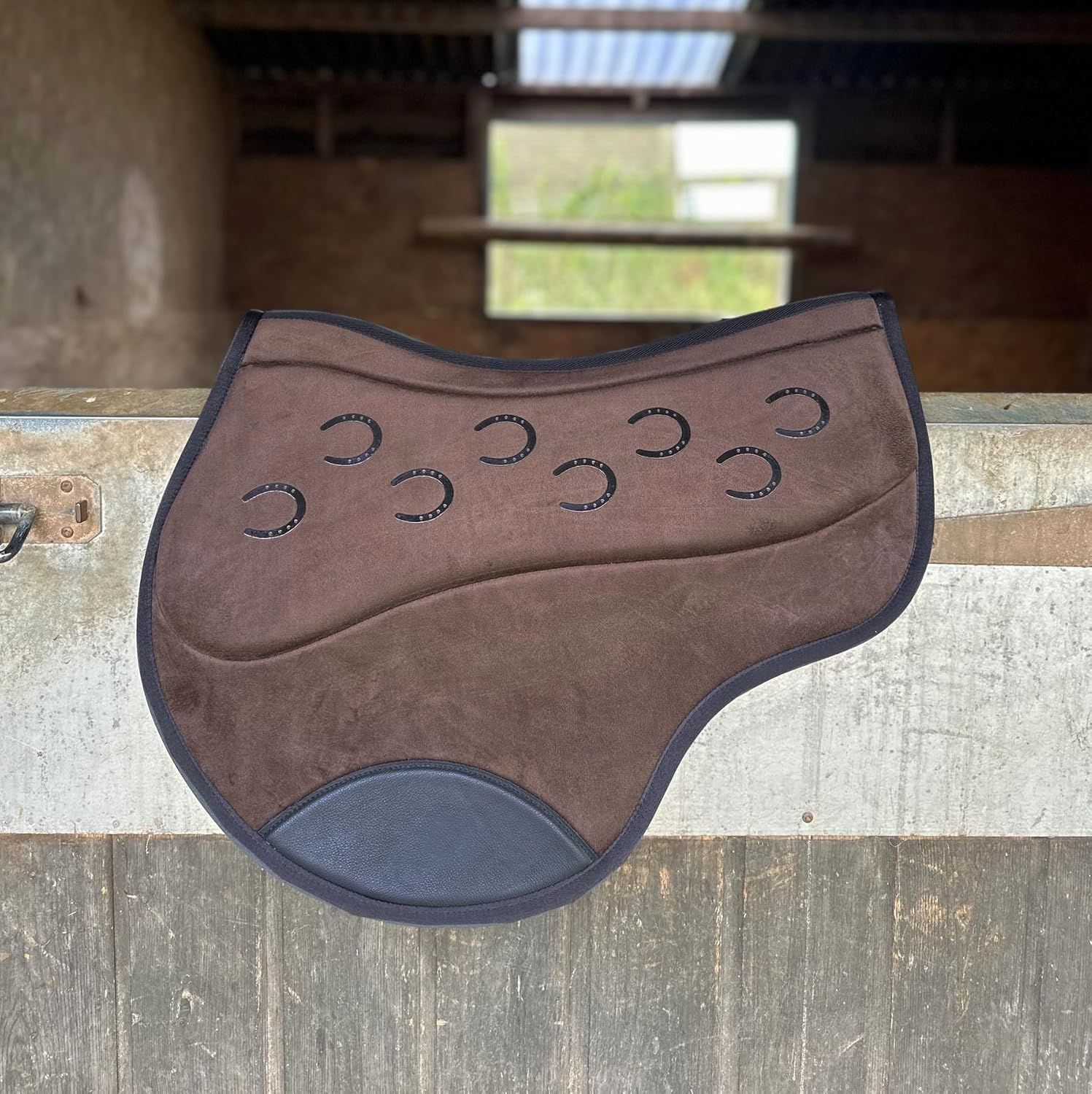 Tech Velvet Jump Saddle Pad Anti Slip Brown
