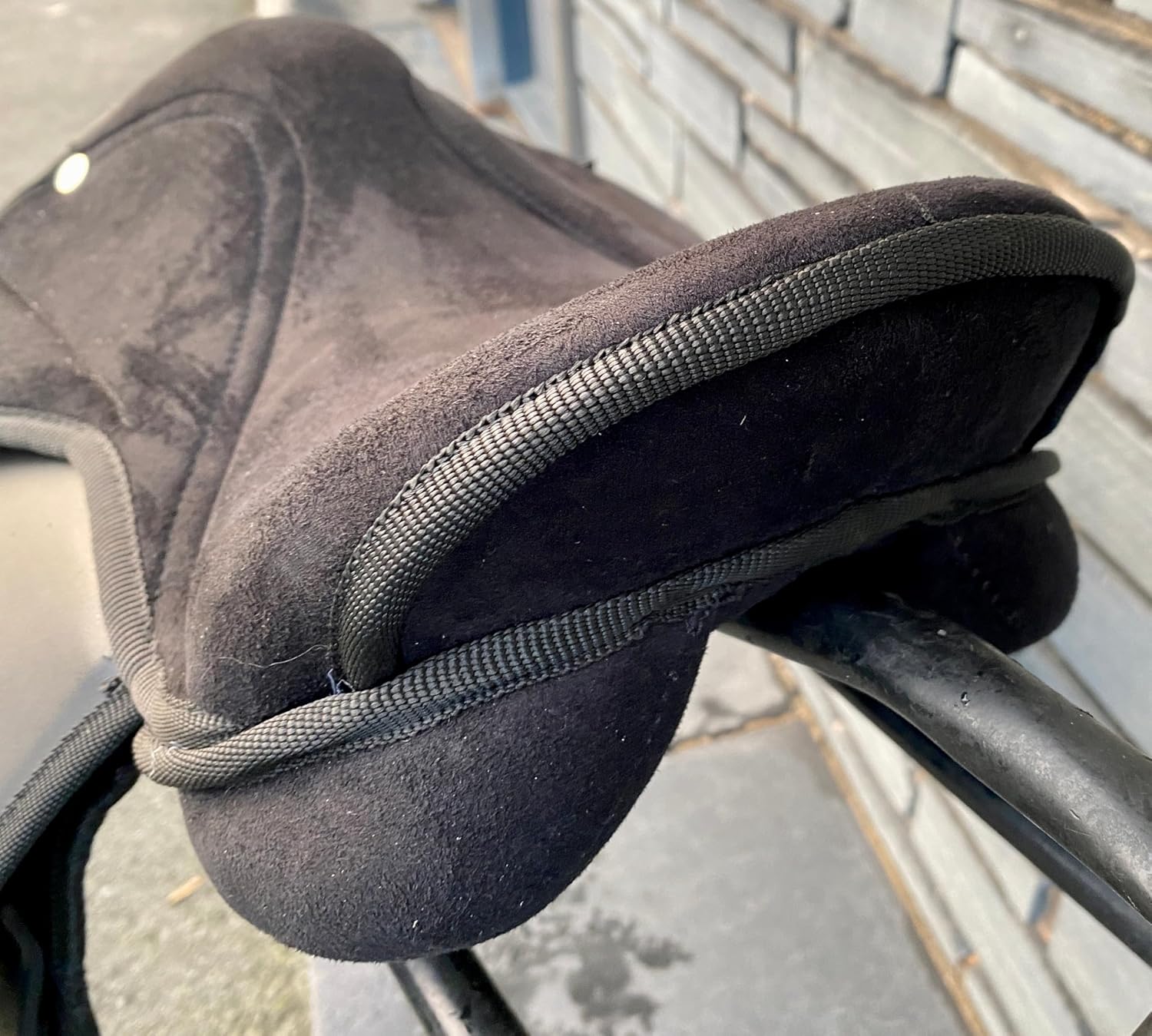 Synthetic Pony GP Saddle 14 Inch Extra Wide Black Lightweight