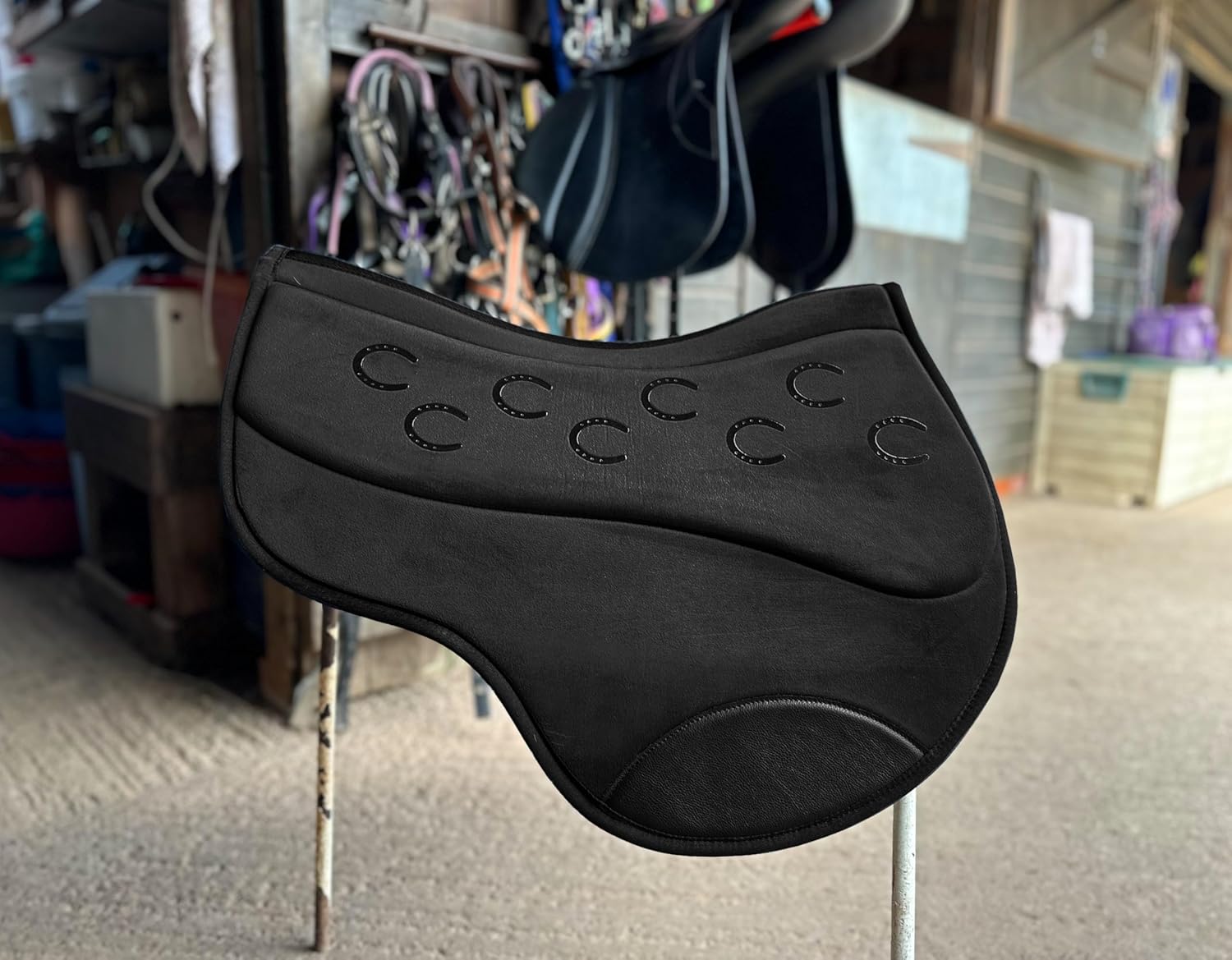 Tech Velvet Jump Saddle Pad Anti Slip Black