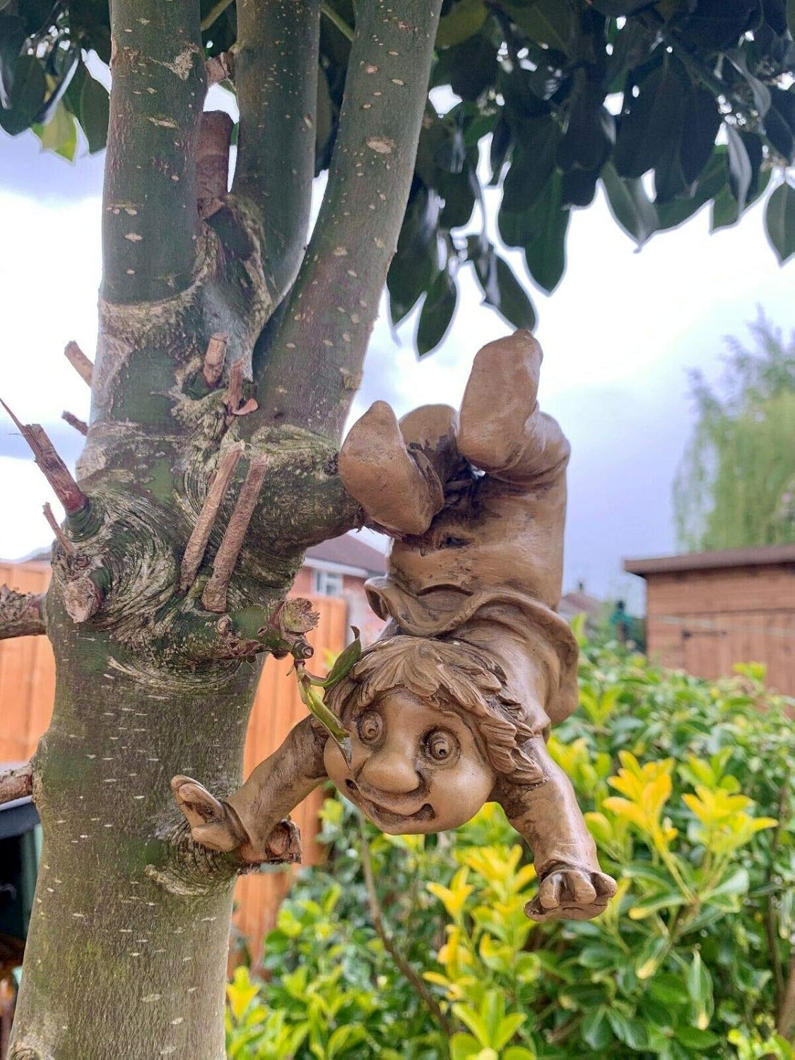 Hanging Garden Gnome Tree Hugger Ornament Resin Peeker Elf Decor