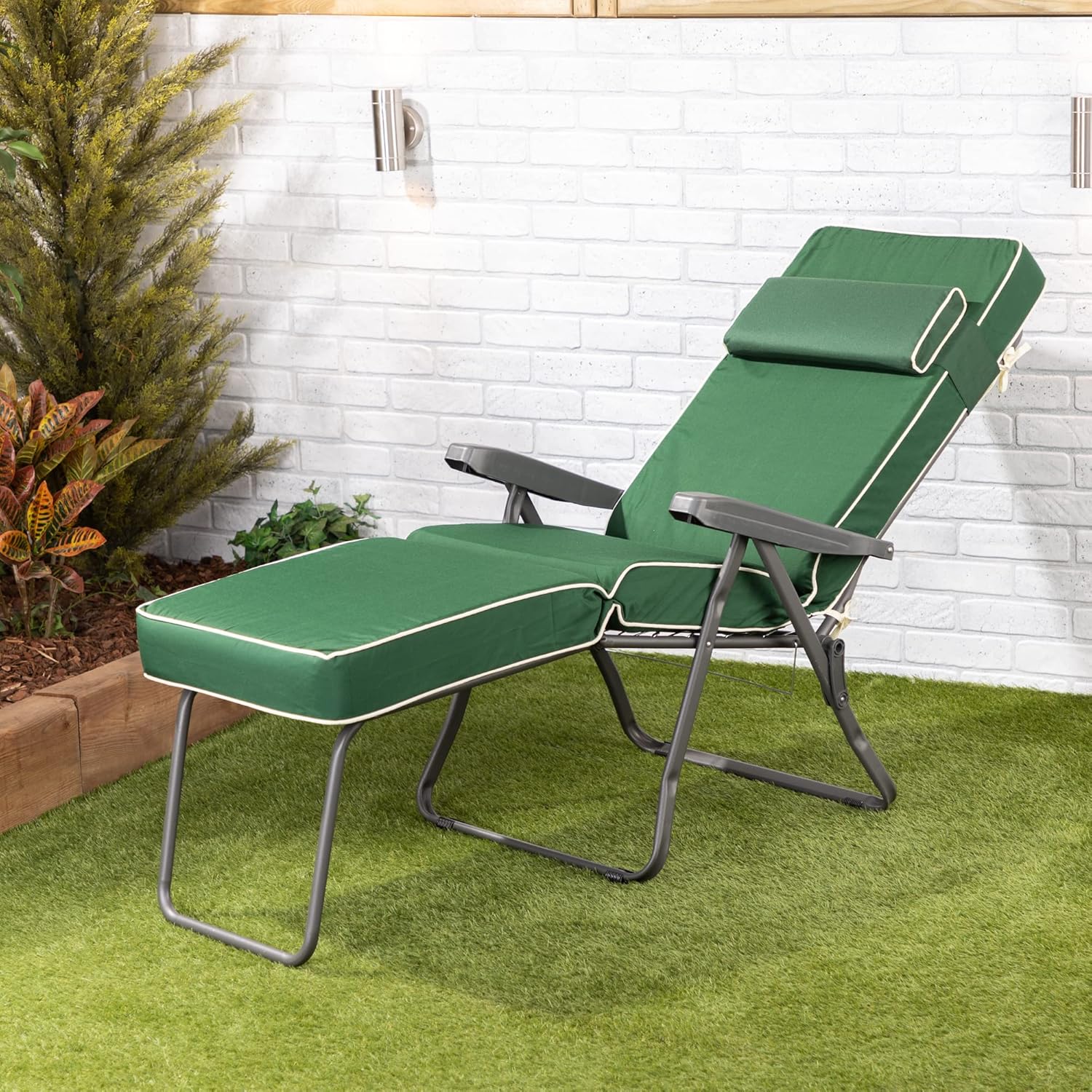 Reclining Sun Lounger with Cushion 5 Position Green Foldable