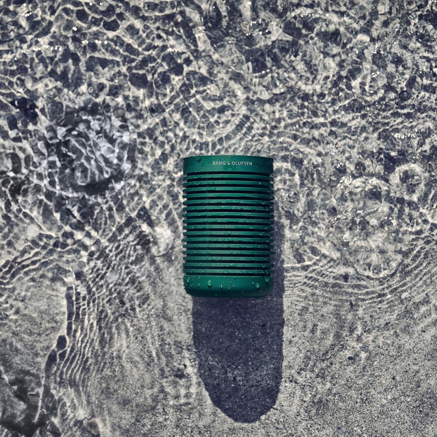 Portable Bluetooth Speaker 360° Sound IP67 Waterproof 27H Playtime